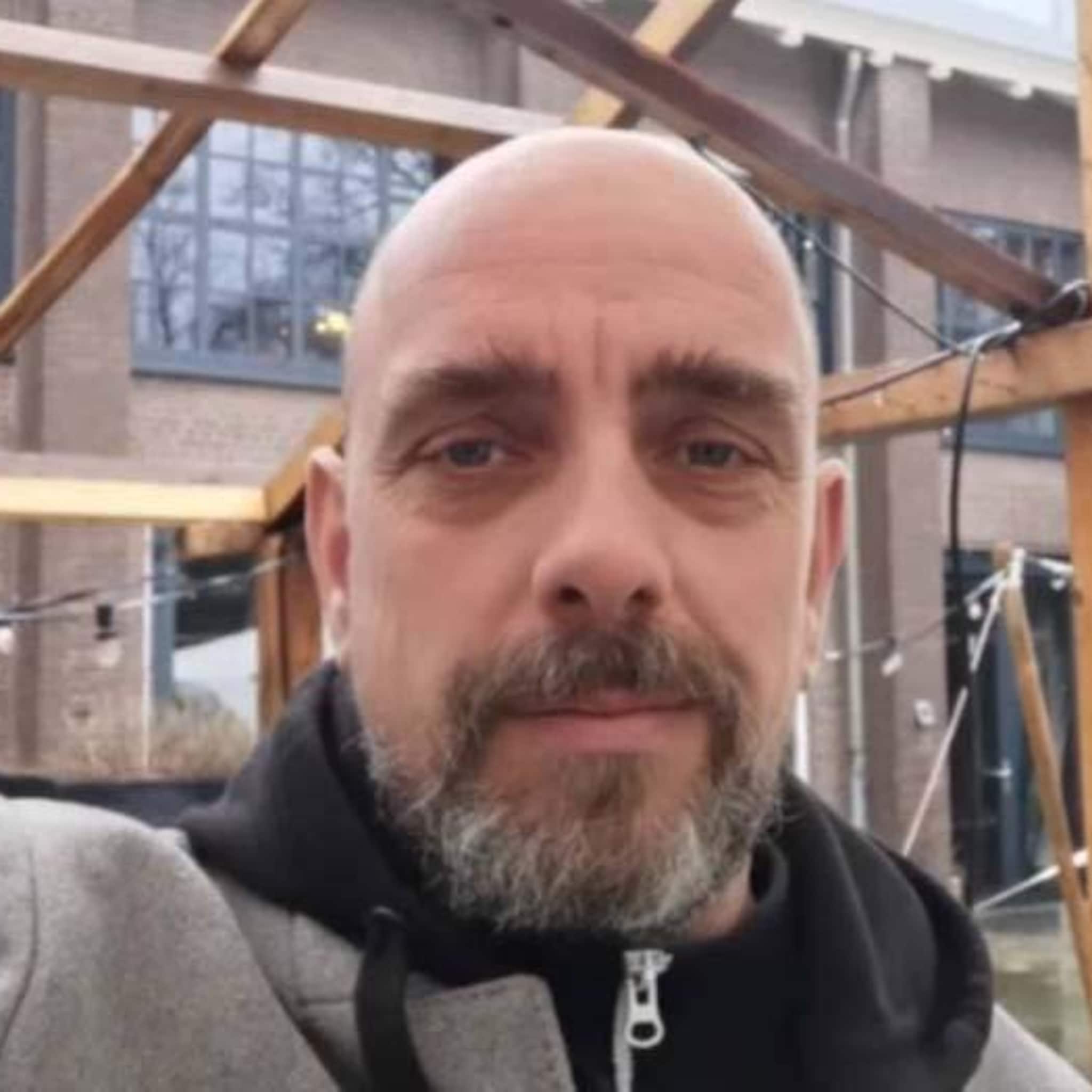 rondje nederland christian weij fietst dagelijks naar gedupeerde horeca collega s