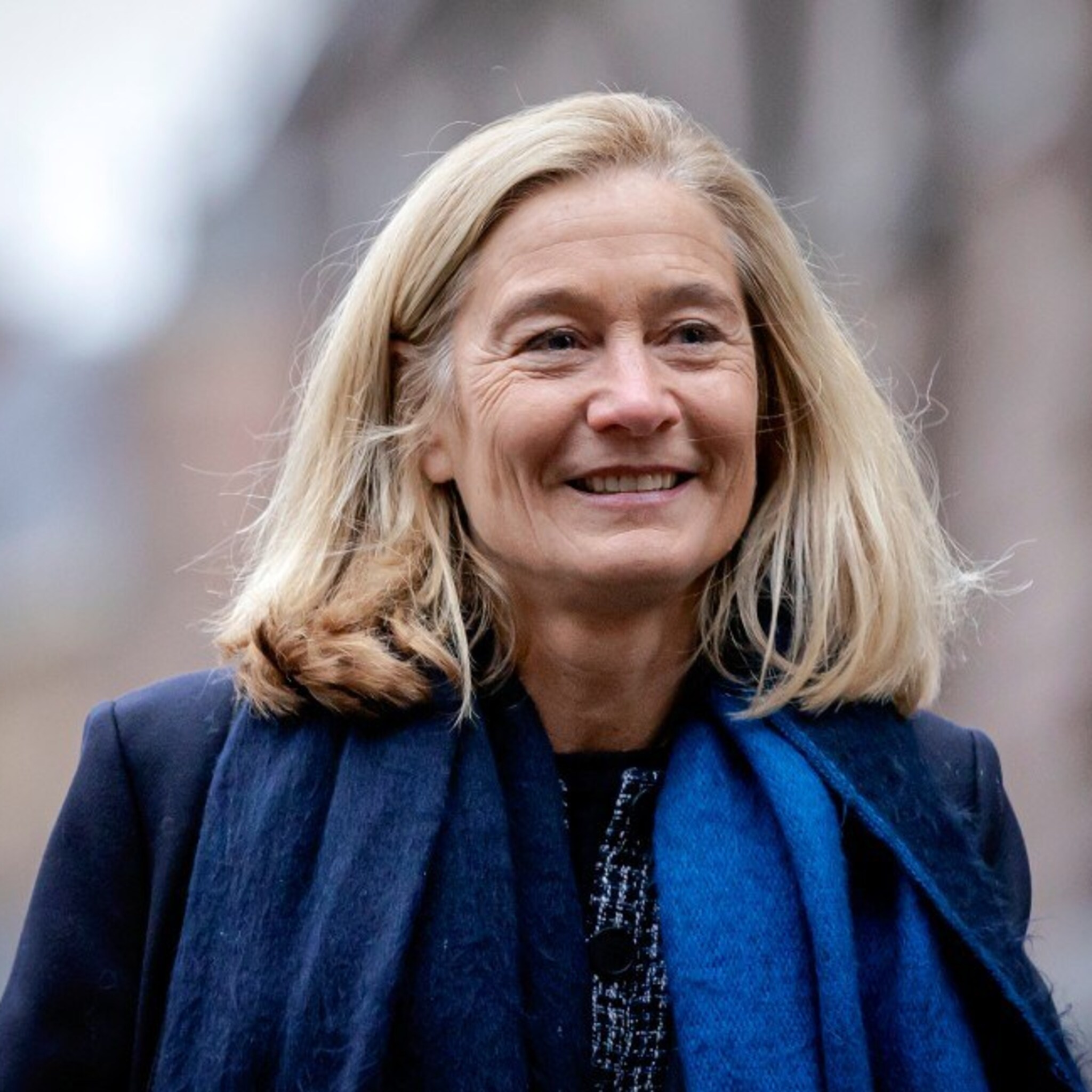 wie is de nieuwe ez minister micky adriaansens en wat verwacht ondernemend nederland van haar