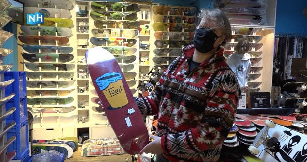 handhavers sluiten skateshop haarlem want winkel was open