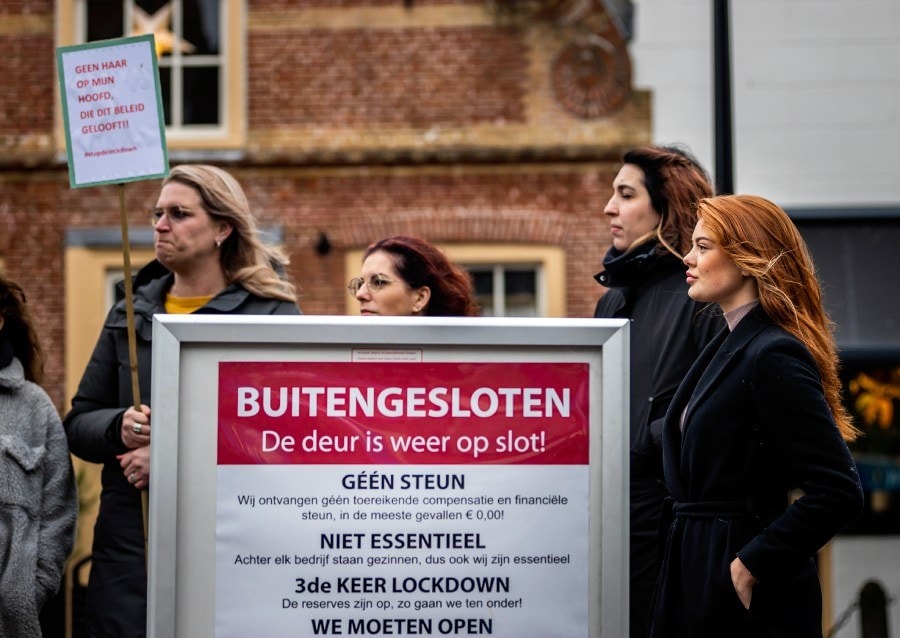 Op 30 december demonstreerden kappers bij de Oude Pomp in Hillegom. Foto: ANP