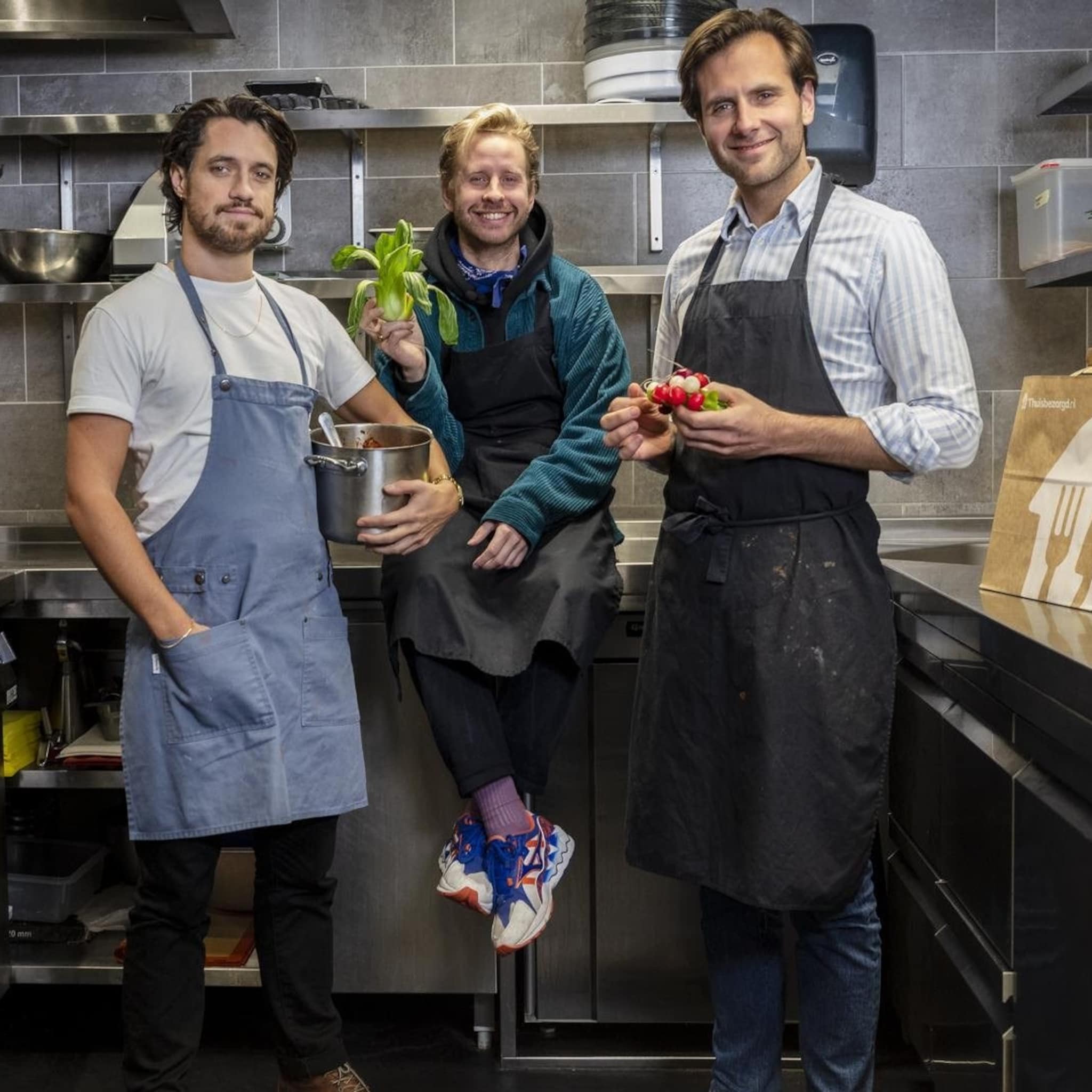 instagram programmamakers starten eigen restaurant de kleine vegan