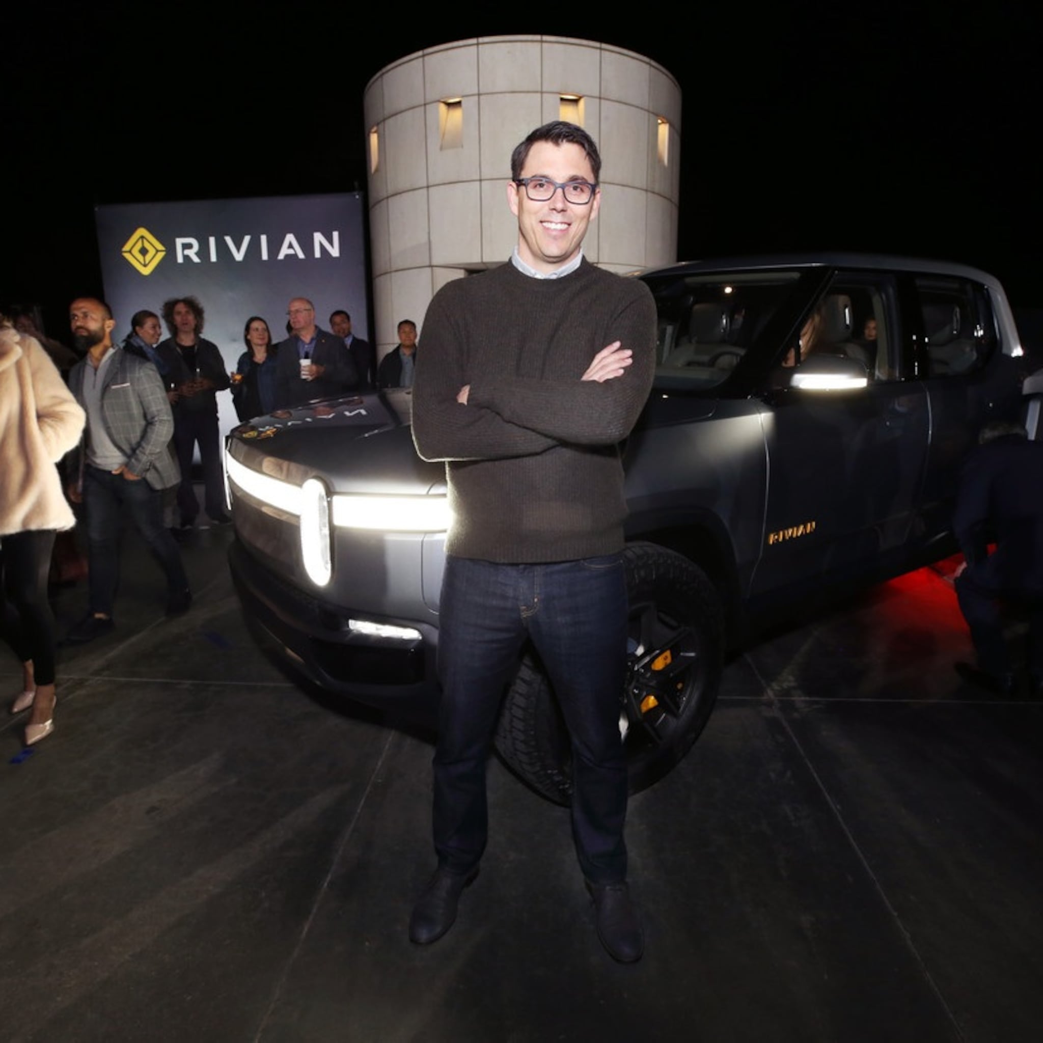 dit is rivian baas robert scaringe en van vdl nedcar