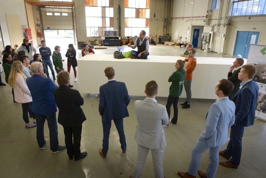 Rolloos organiseerde een hackathon met het Windesheim businesscollege. Foto: RVO.