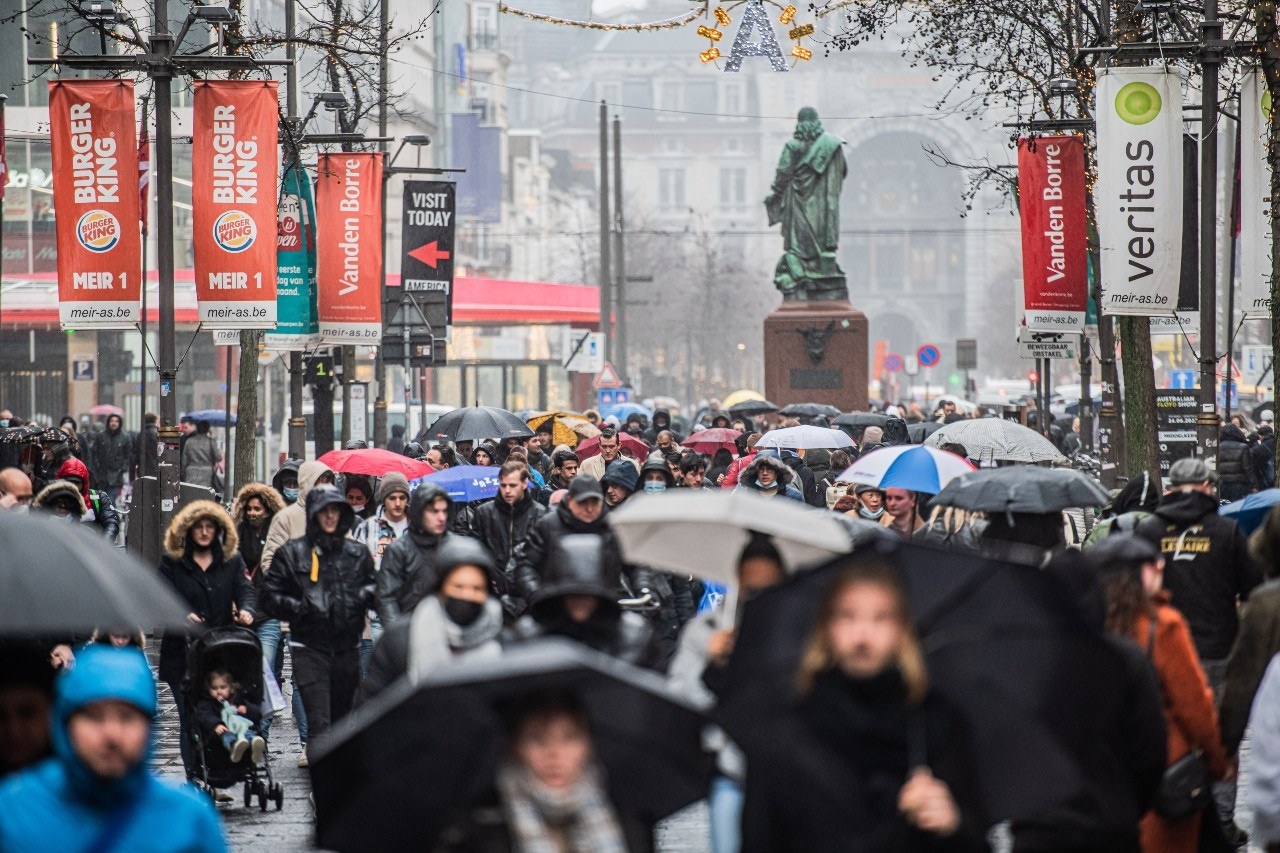 antwerpen dolblij met golf nederlandse klanten inretail spreekt van broodroof