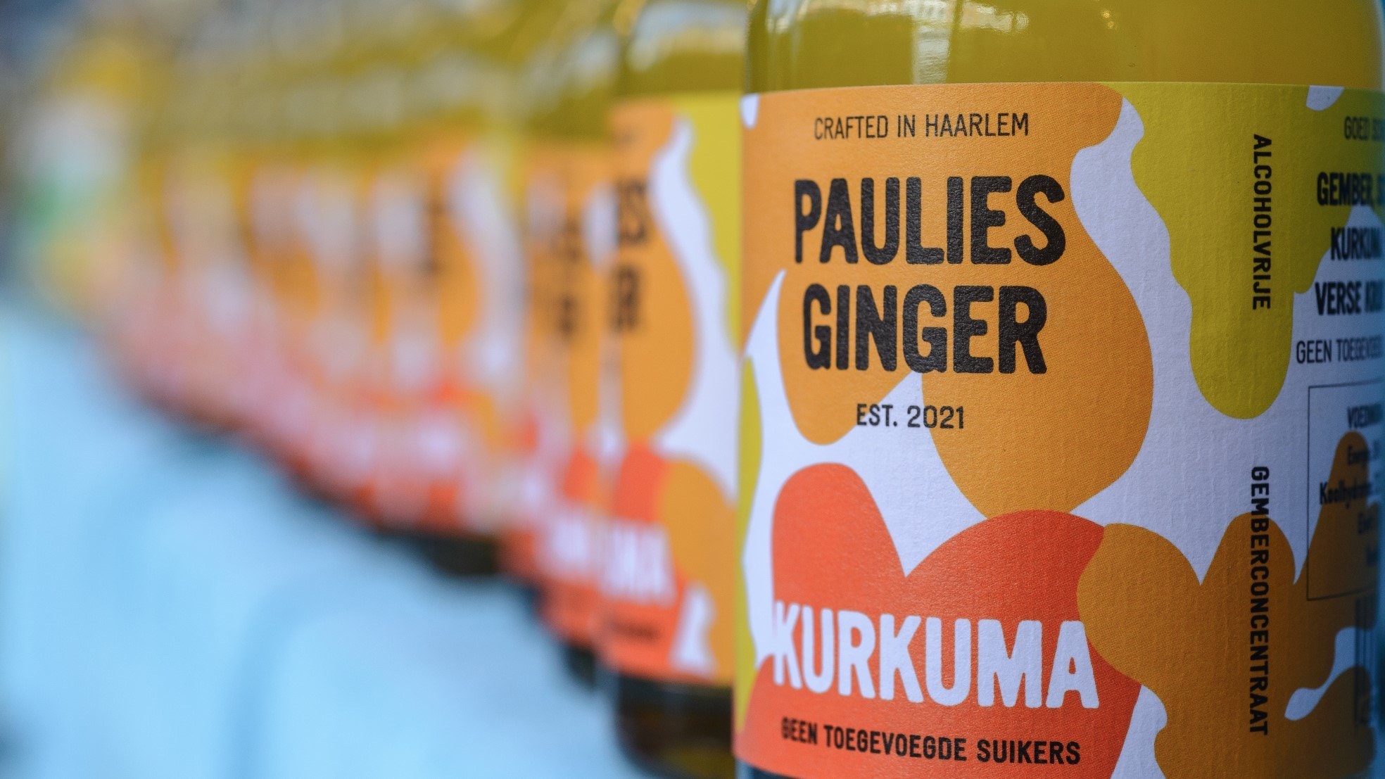 Paulies Ginger wordt gebrouwen met een slowjuice-techniek, waardoor vitamines goed behouden blijven. Foto's: Paulies Ginger