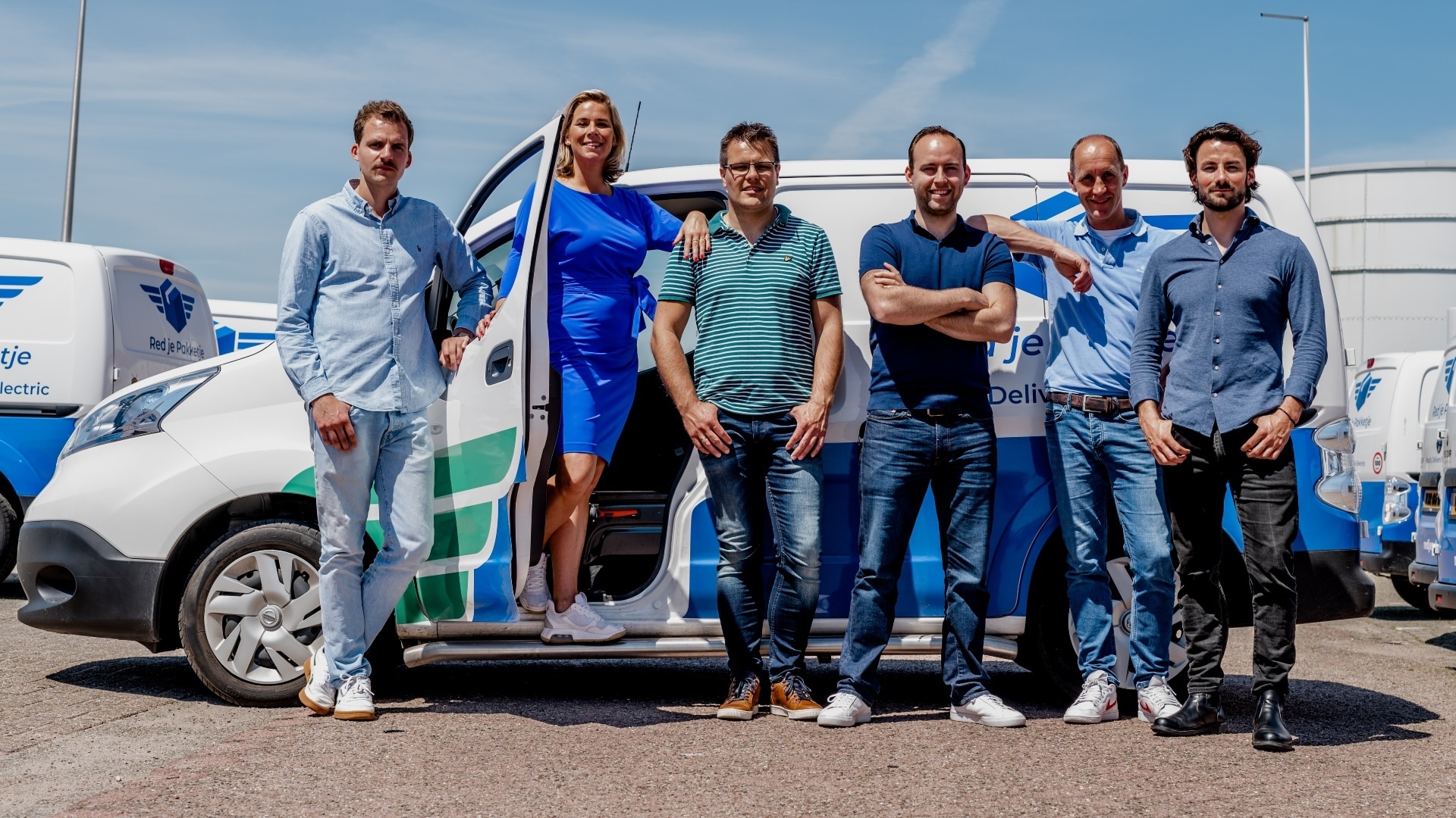 Het team achter Red Je Pakketje, ceo Sam Rohn als derde van rechts. Foto: Red Je Pakketje