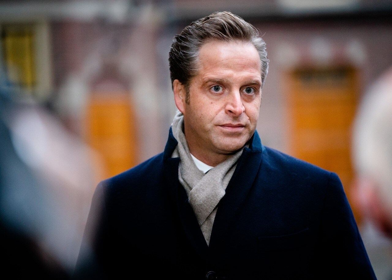 Coronaminister Hugo de Jonge: ,,Mogelijk extra maatregelen nodig om de golf te verlagen en te vertragen. Foto: ANP.