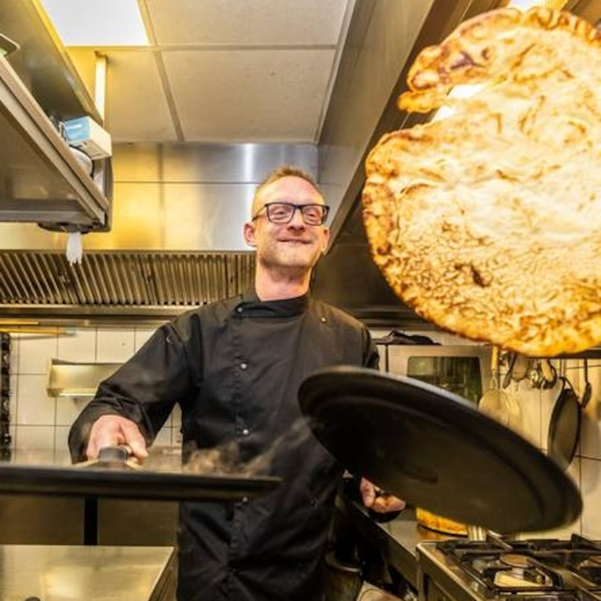 van pizzahuis tot pop up pannenkoekenrestaurant horecaondernemer stoel is strijdvaardig