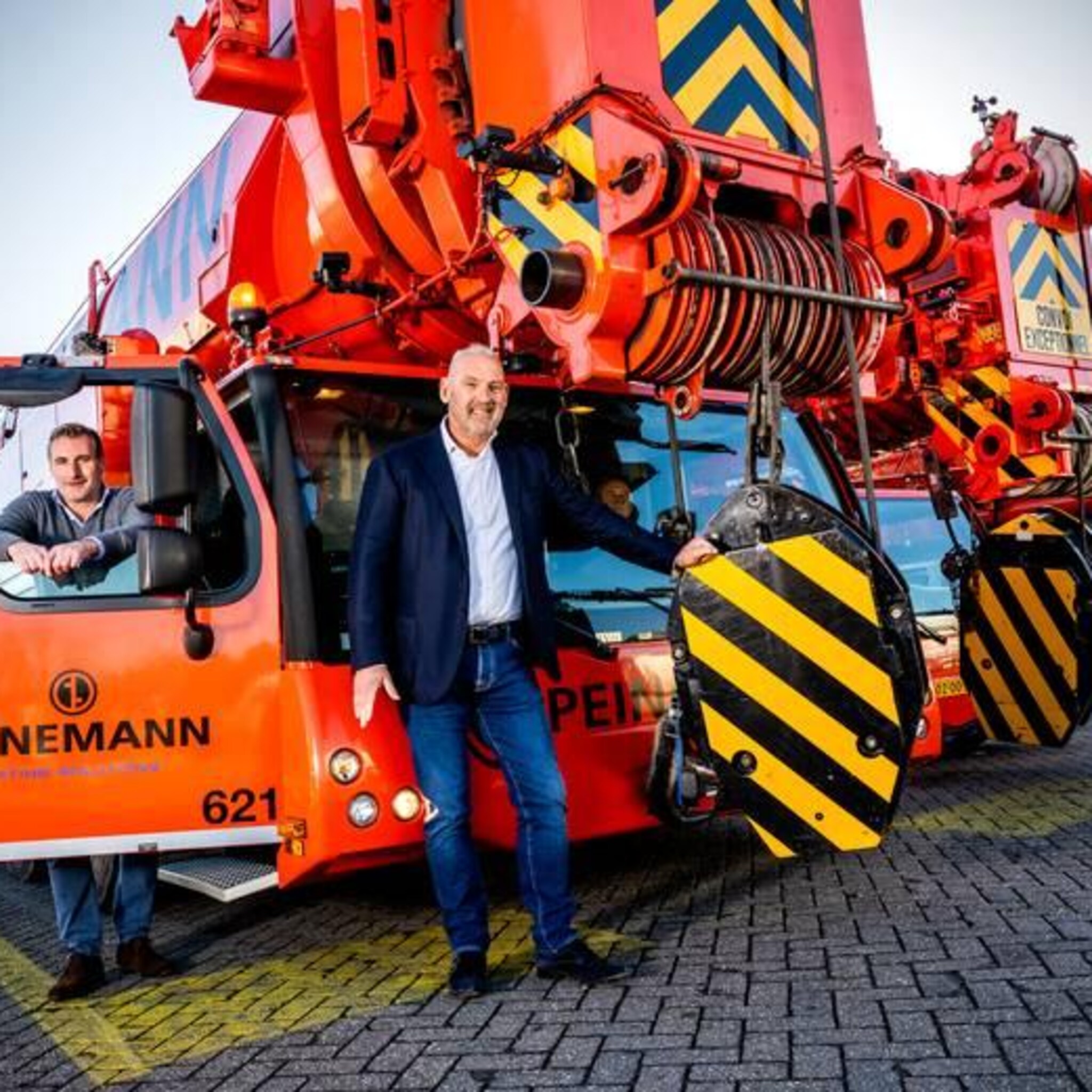 hoe voormalig sigarenzaakje peinemann uitgroeide tot een van de grootste verhuurders van zwaar materieel