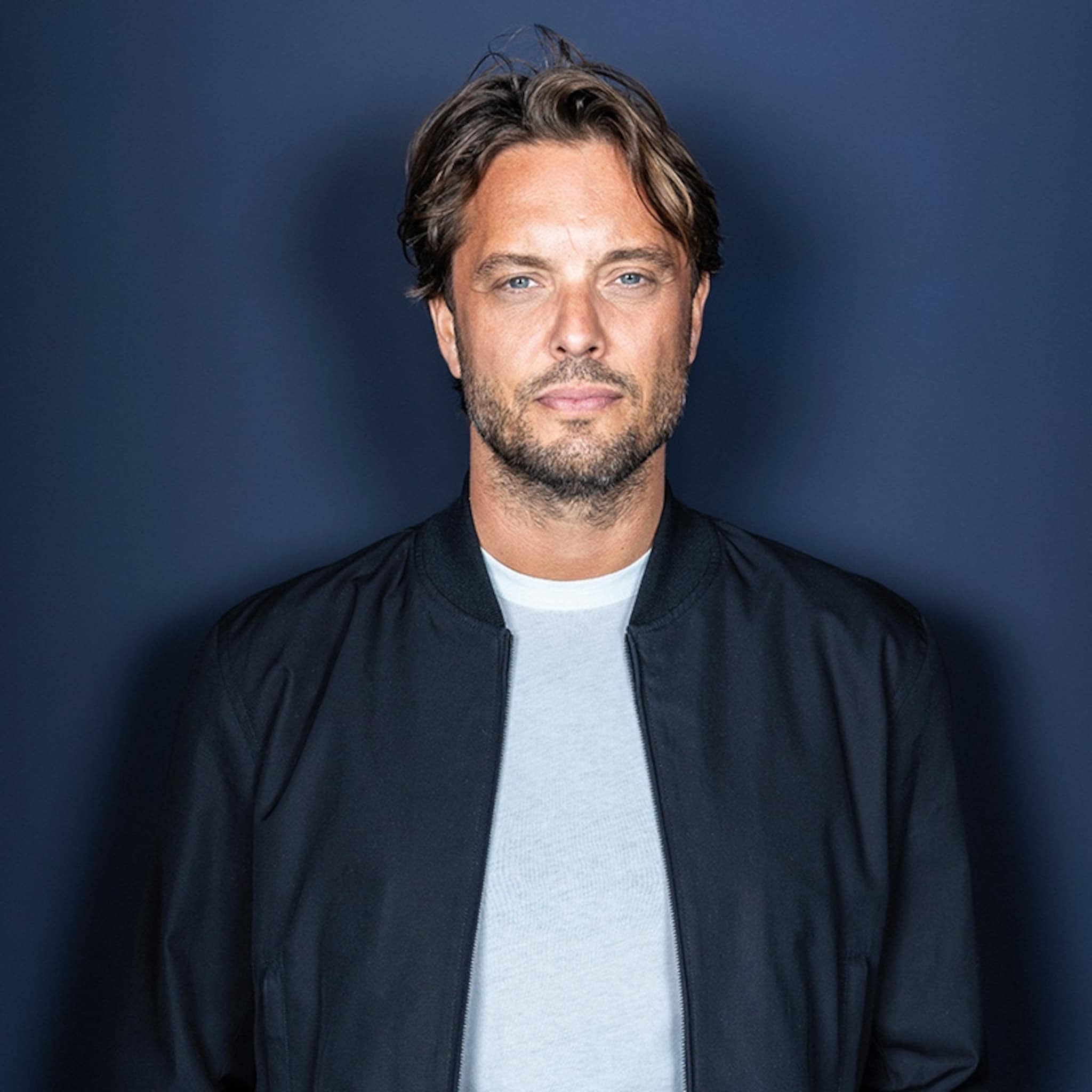 bas smit slaat handen ineen met amazon voor content en e commerce