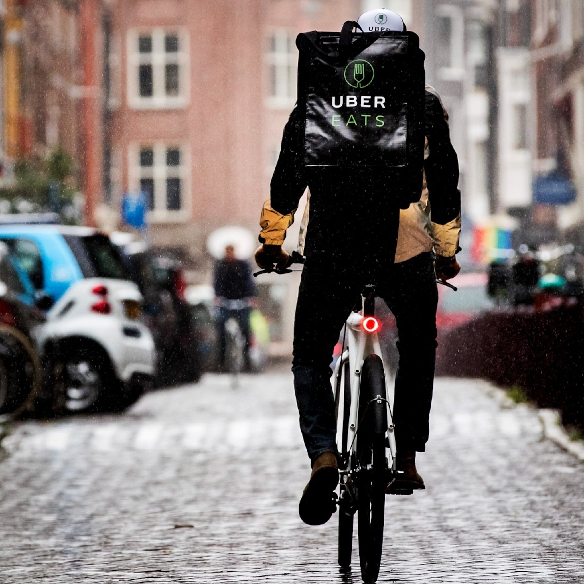 uurlonen op flexibele uitzendplatformen gaan door het dak