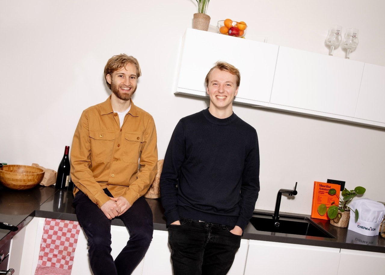 Vincent Roest (Links) en Casper Engelkens, oprichters van ChefMaison. Foto: Lin Woldendorp