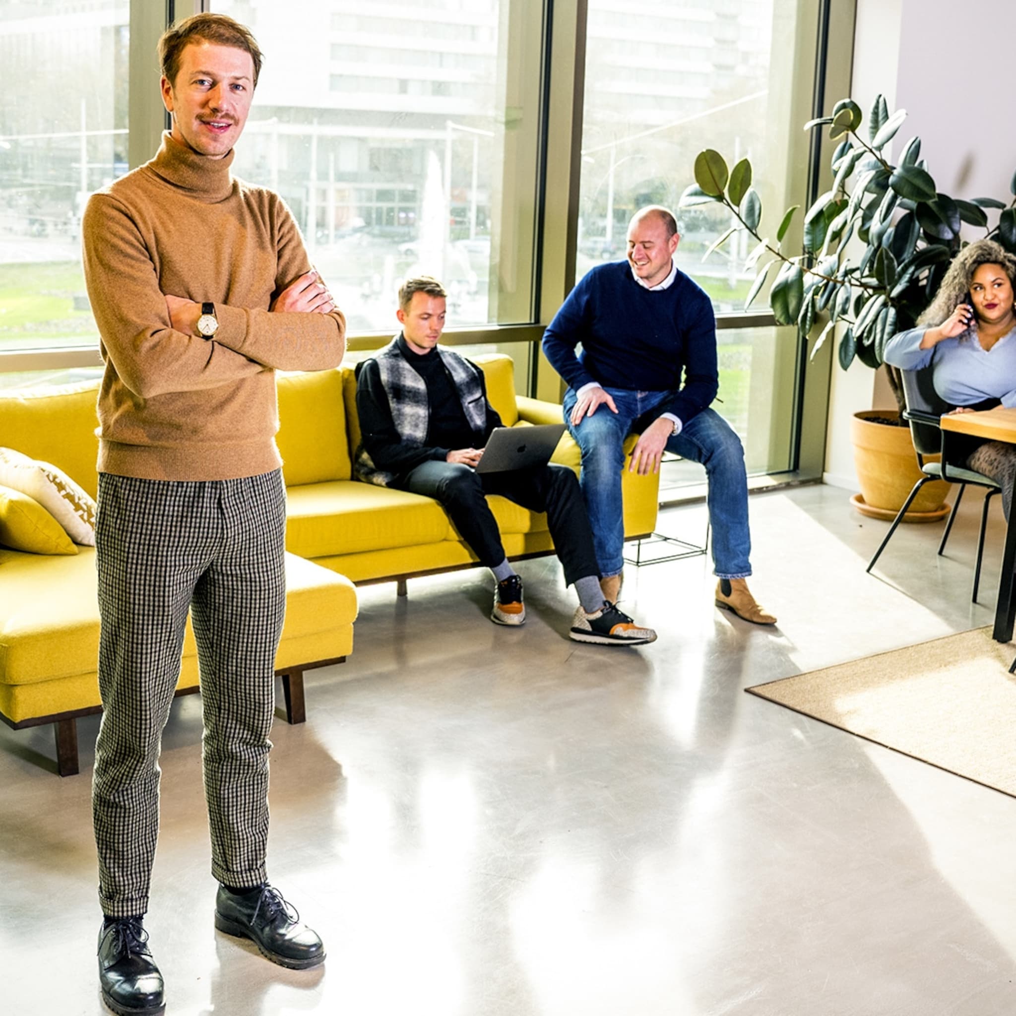 deze app wil iedereen die klaar is met thuiswerken of forenzen een leukere werkplek bieden