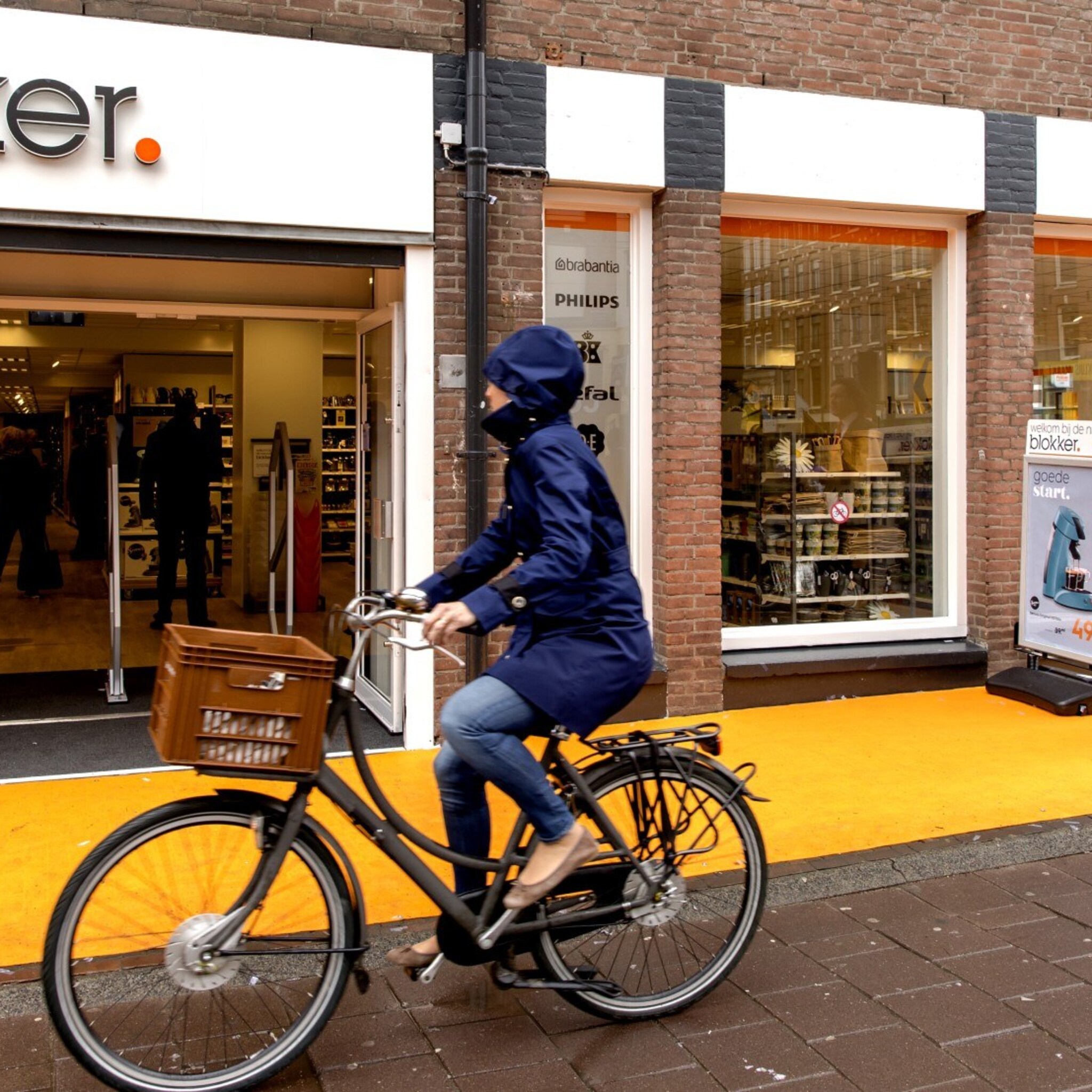 moederbedrijf blokker vanwege corona nog niet naar de beurs