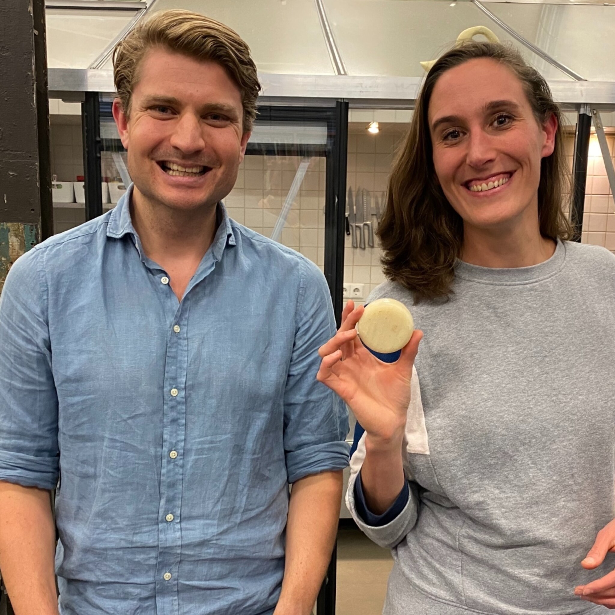 crowdfundkanon unwaste scoort met shampoobar vervaardigd uit koffiedik