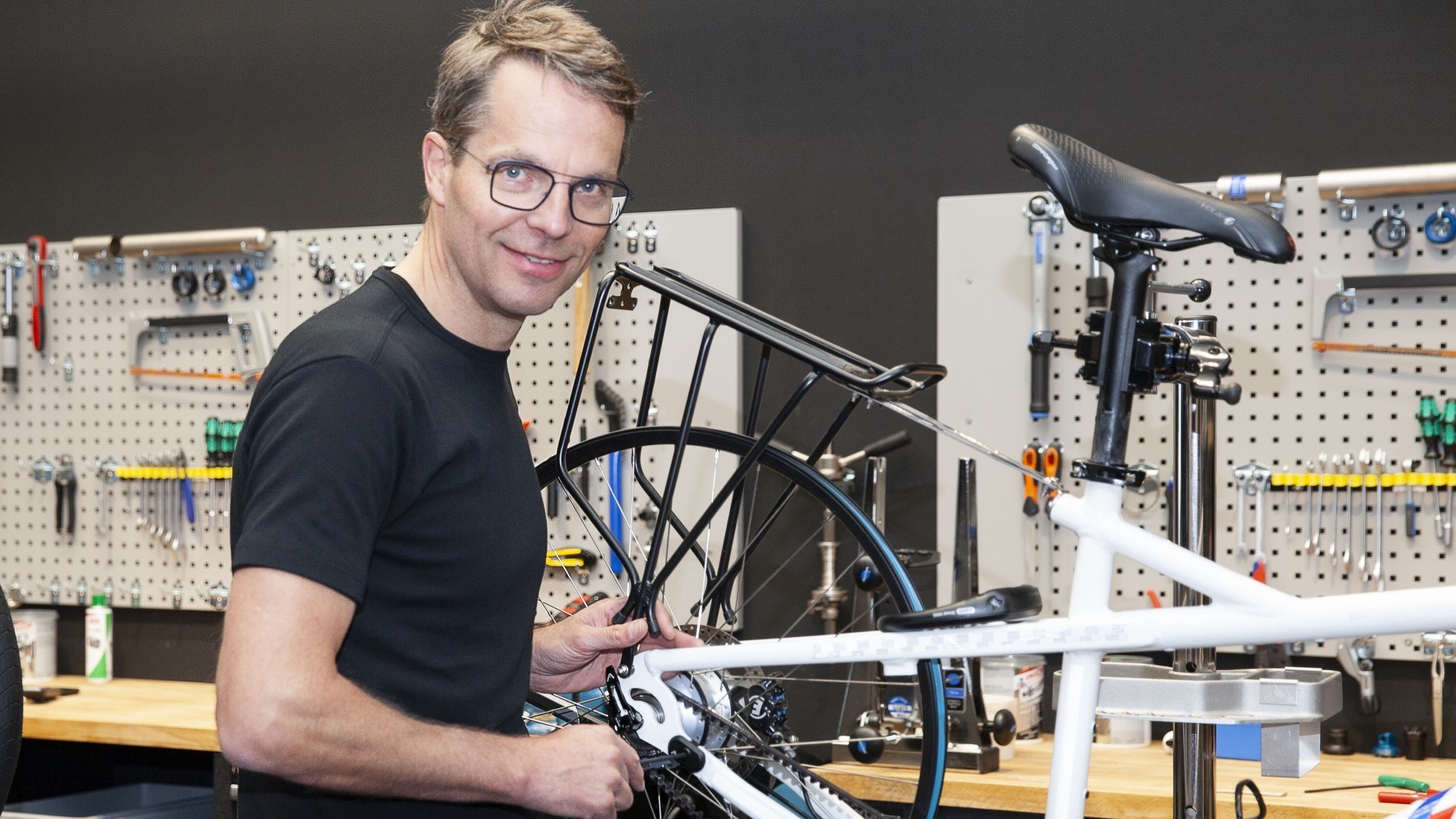 Robbert Rutgrink, mede-oprichter van Santos: ,,Wij waren het eerste merk dat riemaandrijving succesvol toepaste.'' Foto's: Santos