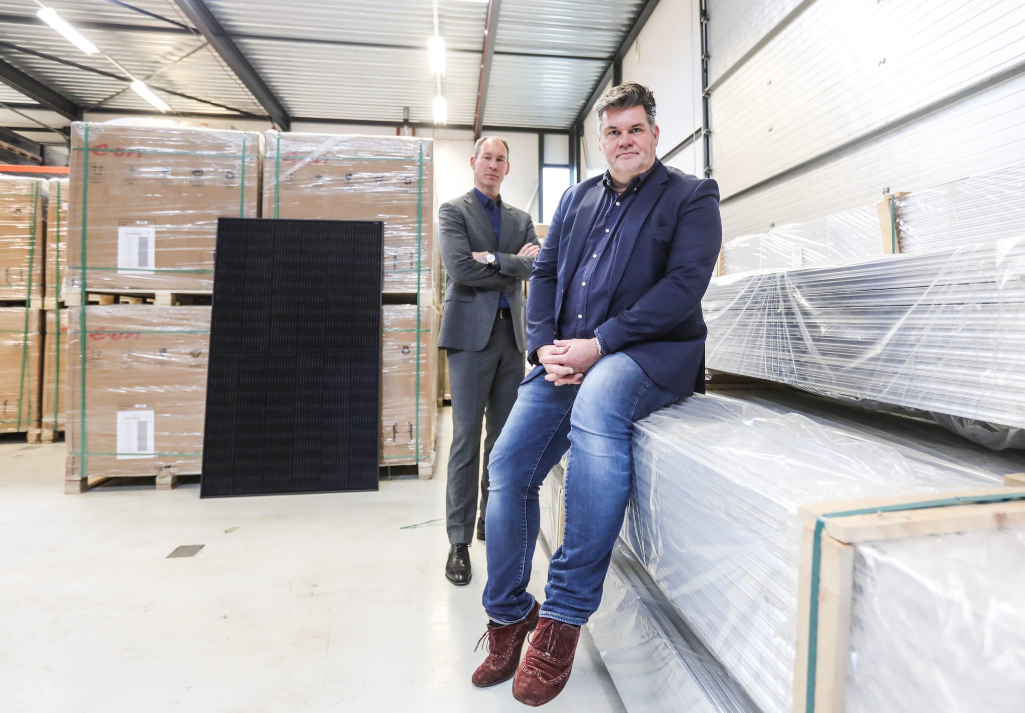 Van tochtstrips en windwokkels tot zonnepanelen en warmtepompen: via Groen Lenen kunnen leveranciers en installateurs hun klanten 999 tot 50.000 euro laten lenen voor de verduurzaming van de eigen woning. Foto: EvaPlevier