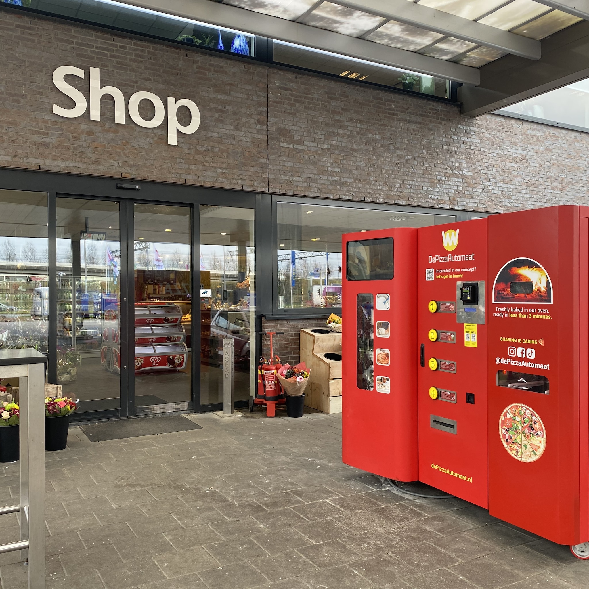 den haag krijgt eerste pizza automaat klaar in 4 minuten