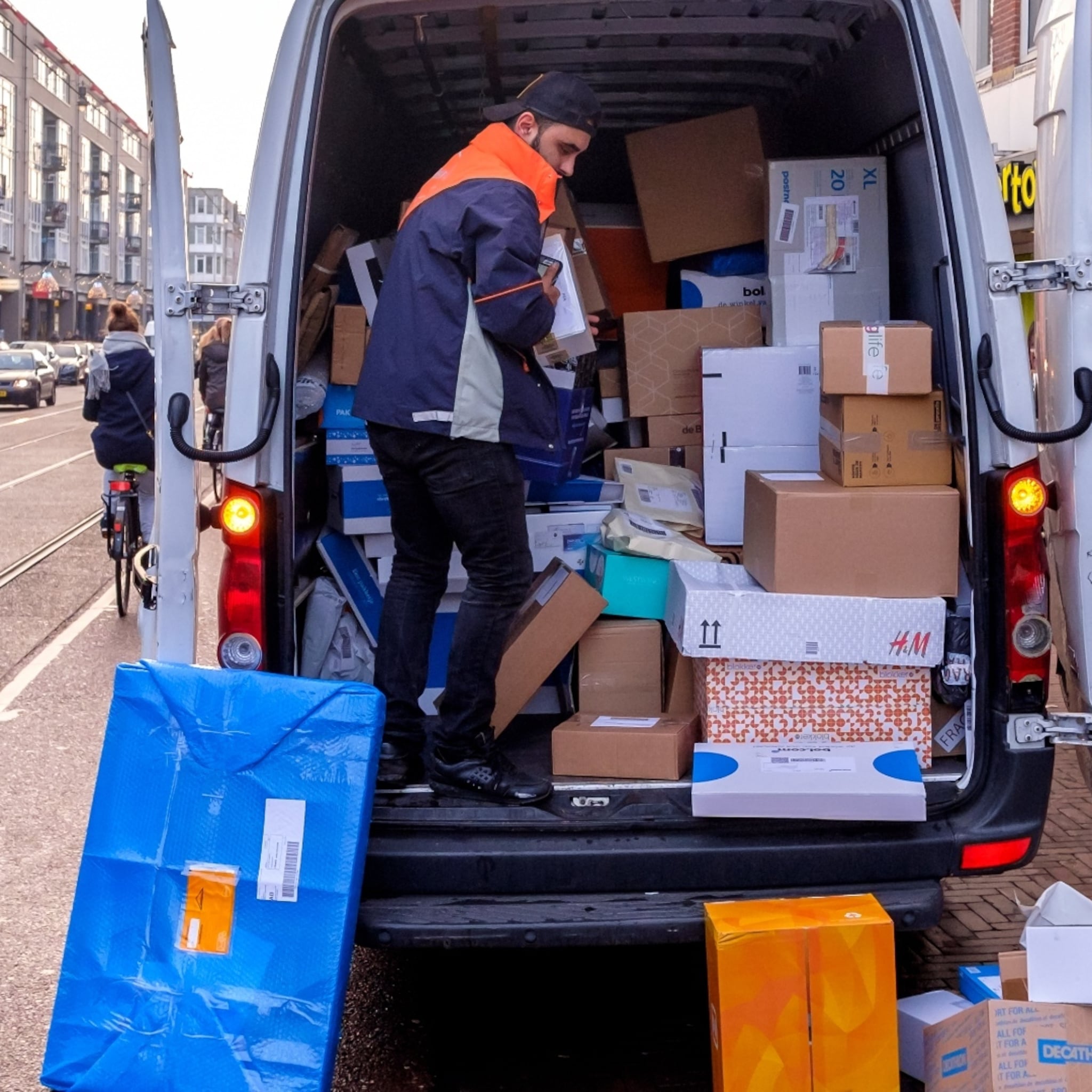 abn amro avondlockdown leidt tot recorddrukte voor pakketbezorgers