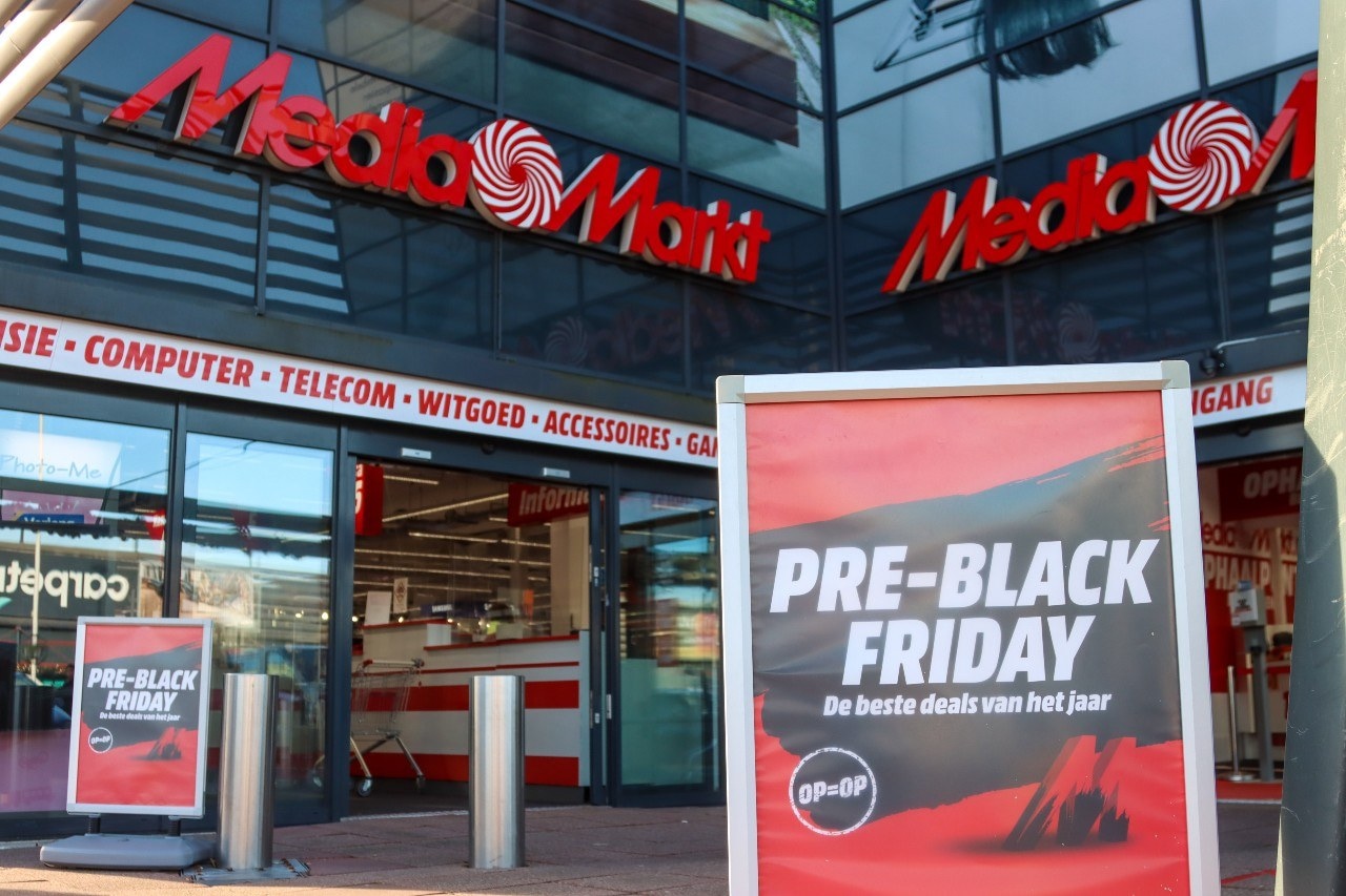 Door een computerhack dreigde Black Friday voor MediaMarkt in duigen te vallen. Door enorme IT-inzet en de flexibiliteit van de speciale pakketbesteller Trunkrs wordt alles toch op tijd bij de consument afgeleverd. Foto: ANP.