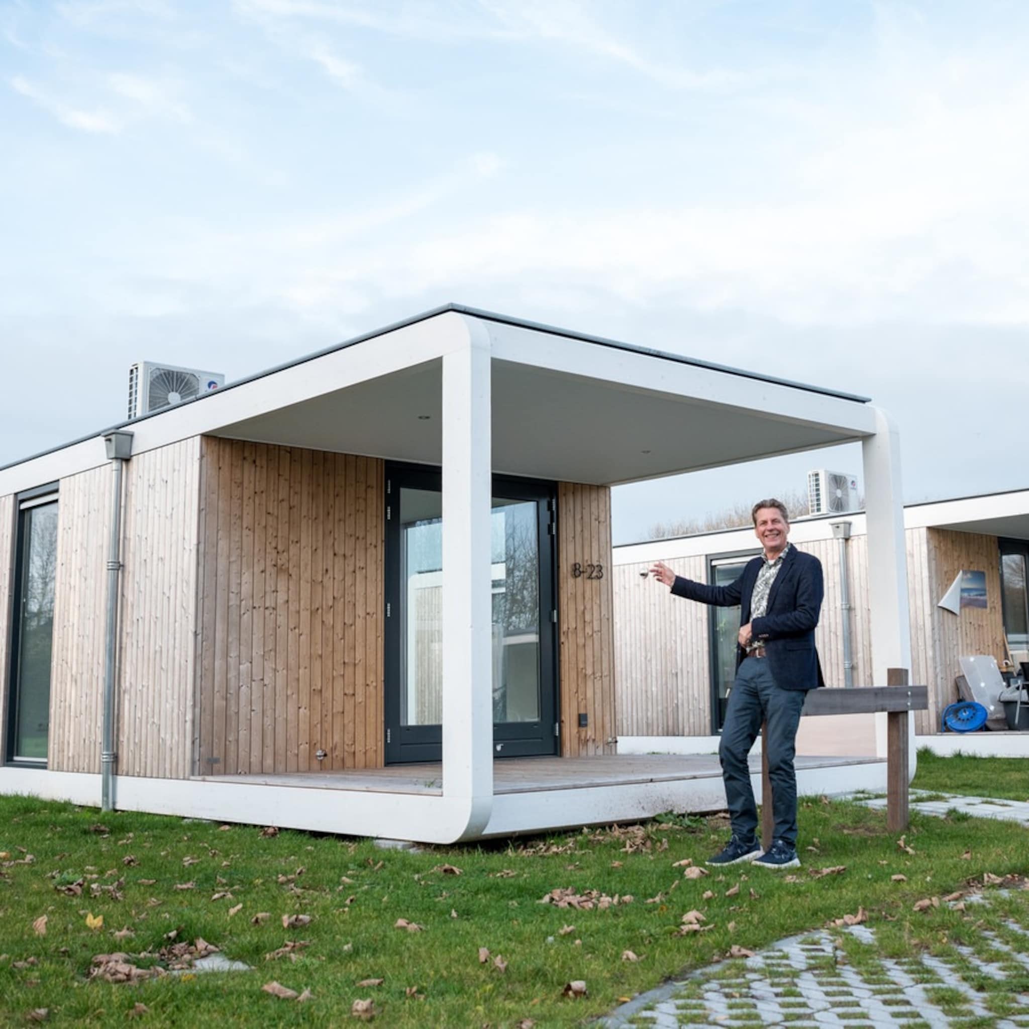 deze ondernemer geeft een huis weg aan zijn nieuwe werknemer