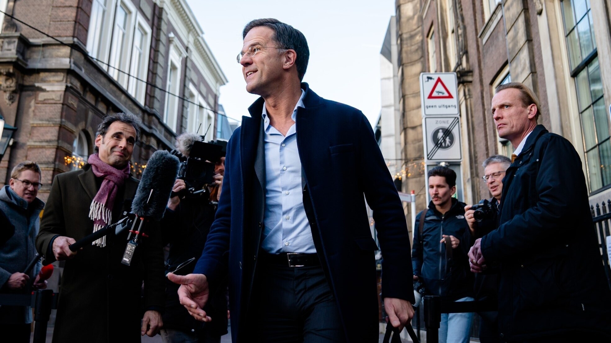 Demissionair premier Mark Rutte geeft vrijdag samen met Hugo de Jonge een persconferentie waarin wederom verscherpte coronamaatregelen worden aangekondigd. Foto: ANP