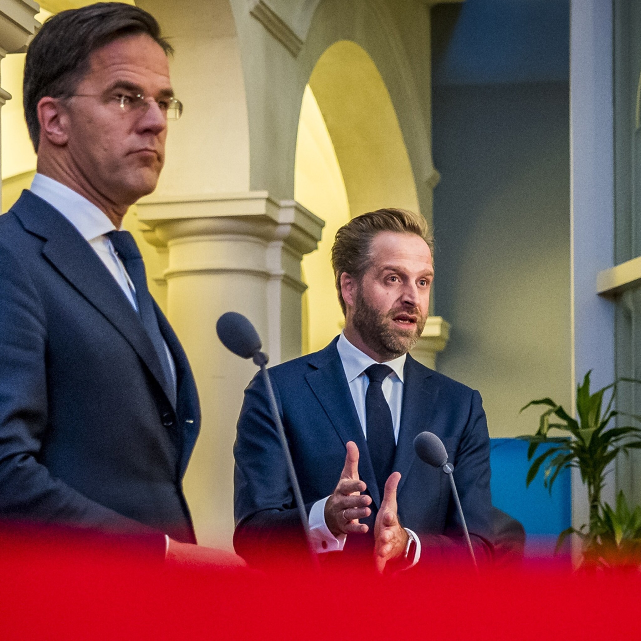 kabinet vandaag bijeen nieuwe maatregelen hangen in de lucht