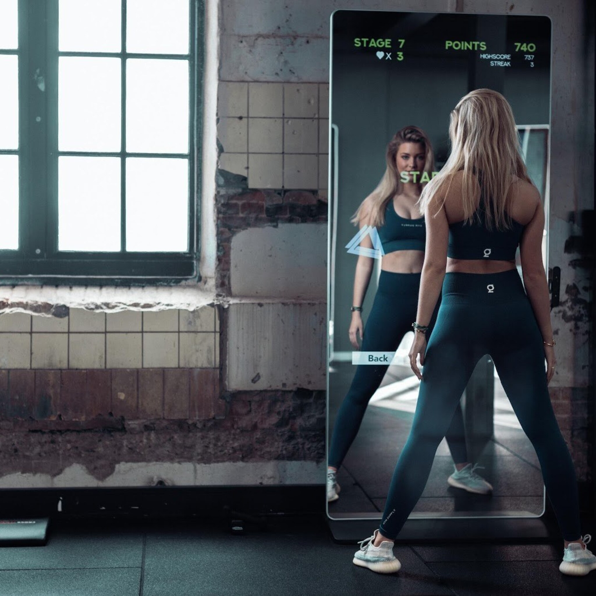 interactieve fitnessspiegel van fittar steeds populairder bedrijf ontvangt investering voor verdere groei