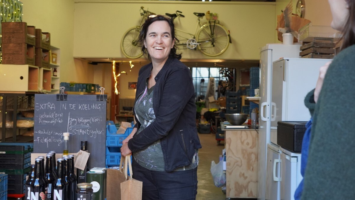 Ariette is wijkchef van een Rechtstreex-ophaalpunt in Rotterdam-Noord.