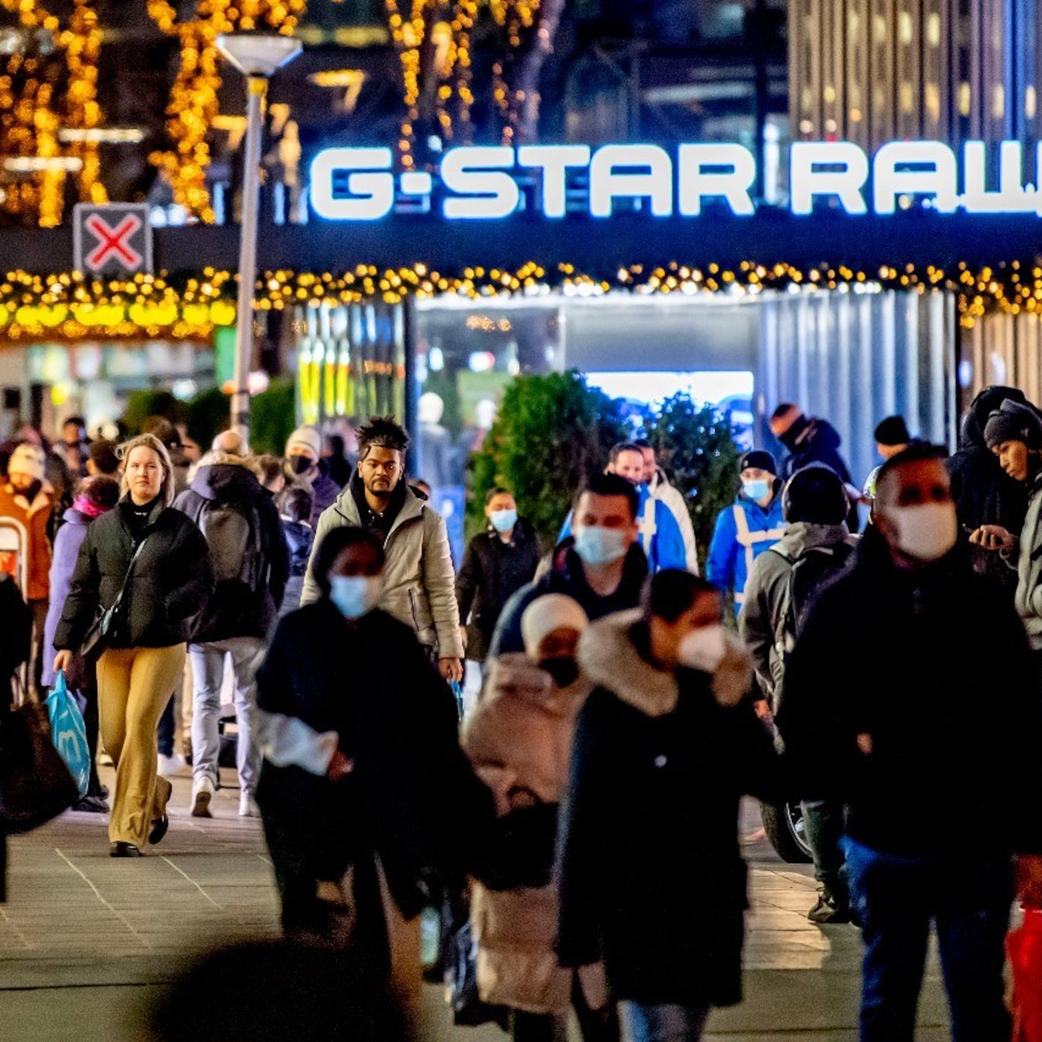 winkeliers vrezen extra drukte voor de feestdagen door vervroegde sluitingstijd