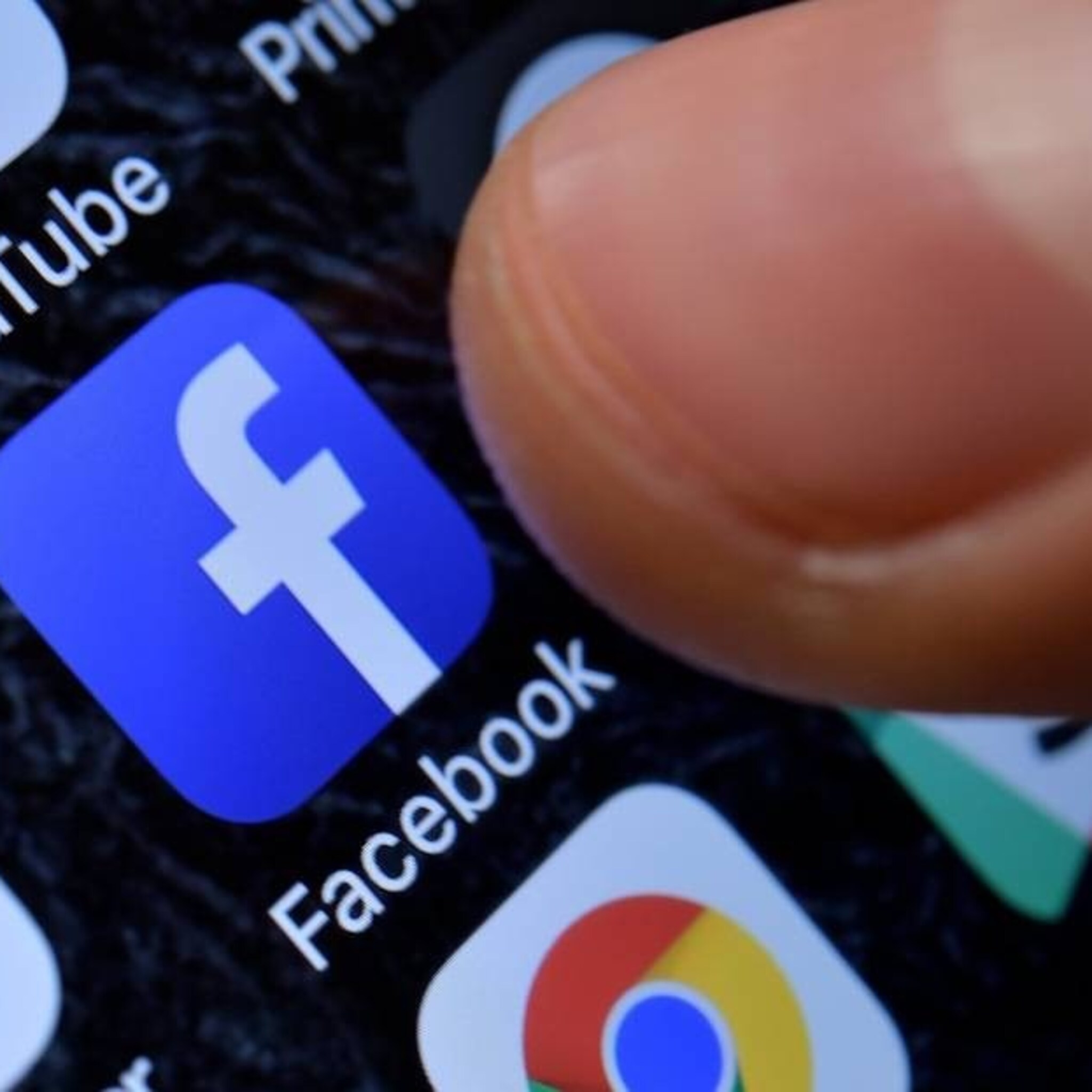 zo imiteren criminelen facebookpagina s van winkels om klanten te beroven