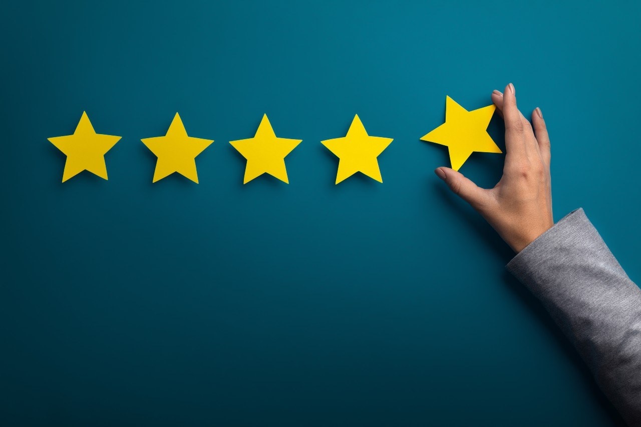 Wie als ondernemer denkt dat reviews zichzelf aandienen, komt bedrogen uit. Foto: Shutterstock