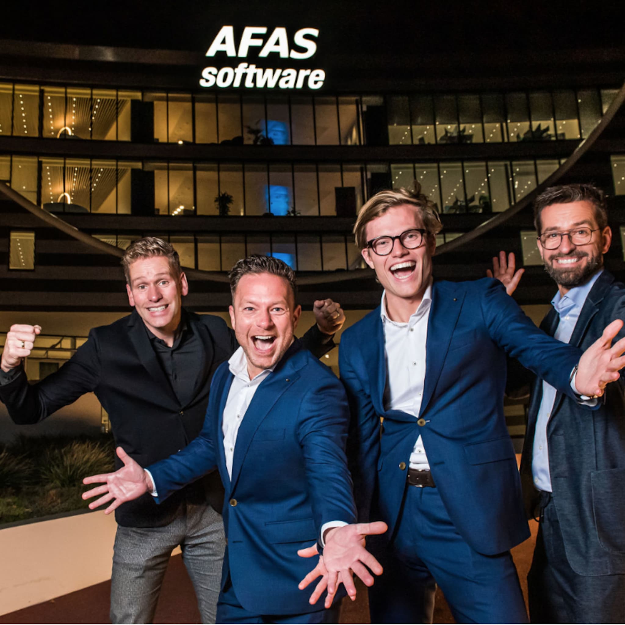 jort verhage en juri hoedemakers aangenomen als hofnar bij afas