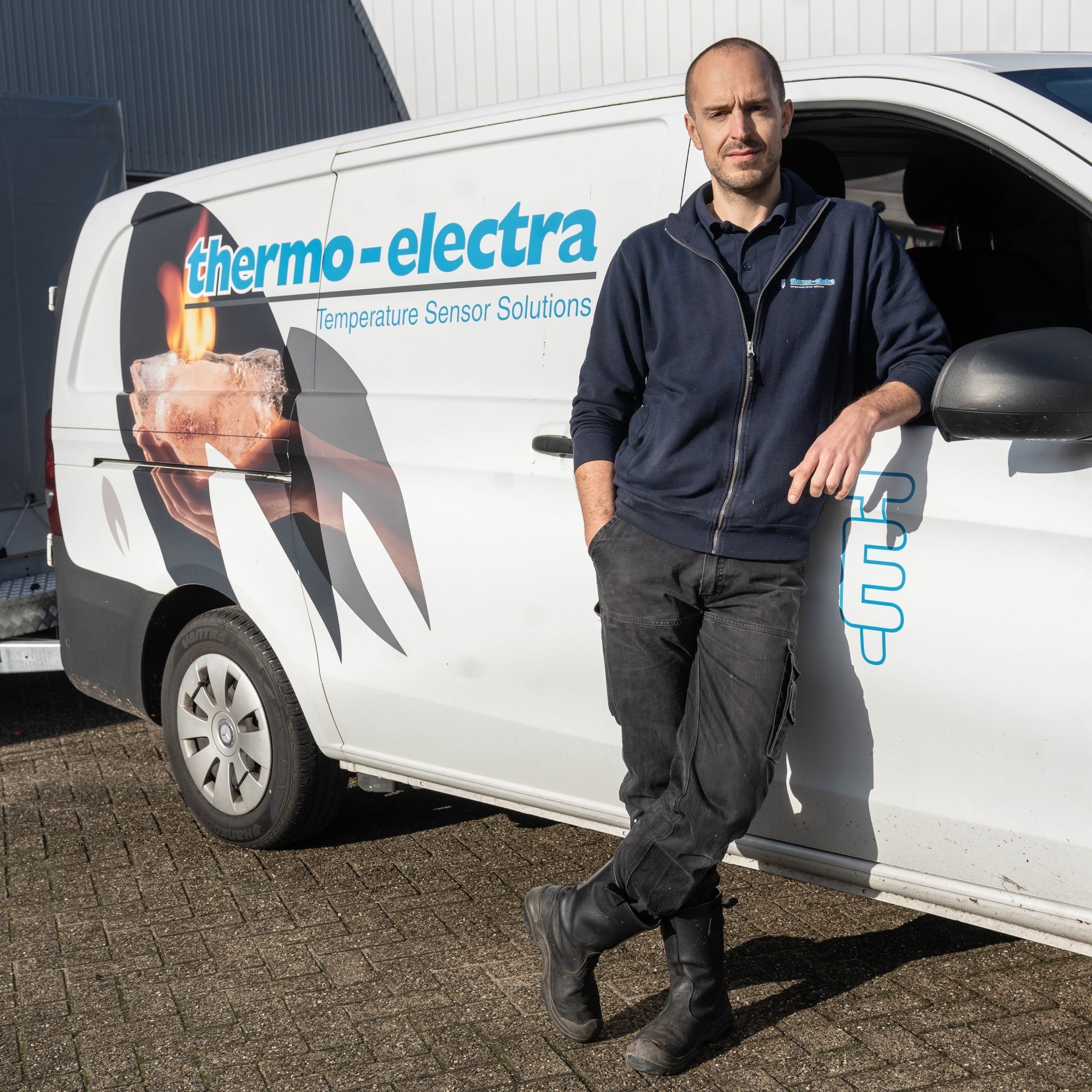 Klanten van Thermo Electra door heel Nederland, Duitsland en België worden met de auto bezocht en die ritten moeten vlekkeloos verlopen.