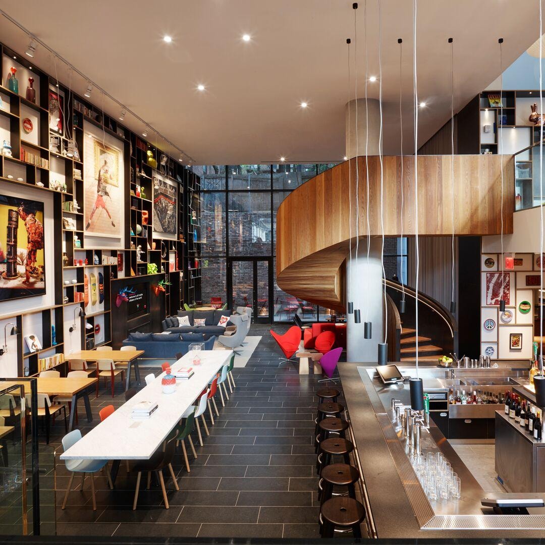 nederlandse hotelketen citizenm haalt miljard op voor uitbreiding