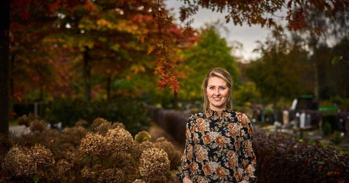 Simone Smid: ‘Als uitvaartverzorger kom je soms voor hartverscheurende keuzes te staan’ Foto: Jan de Groen voor AD