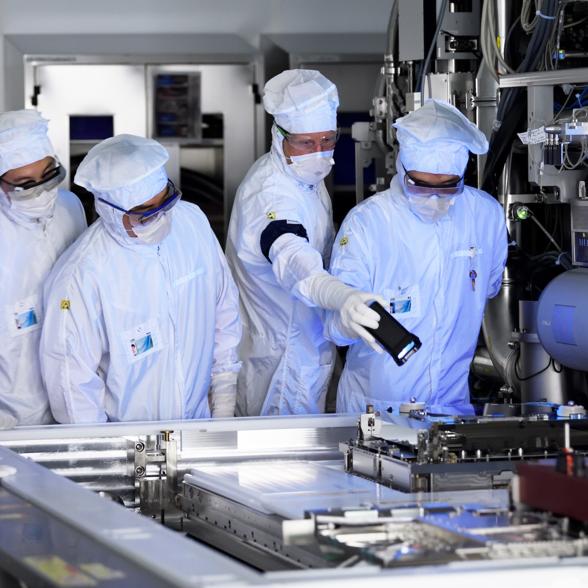 zonder chips staat de wereld stil vijf vragen over asml en het nijpende chiptekort