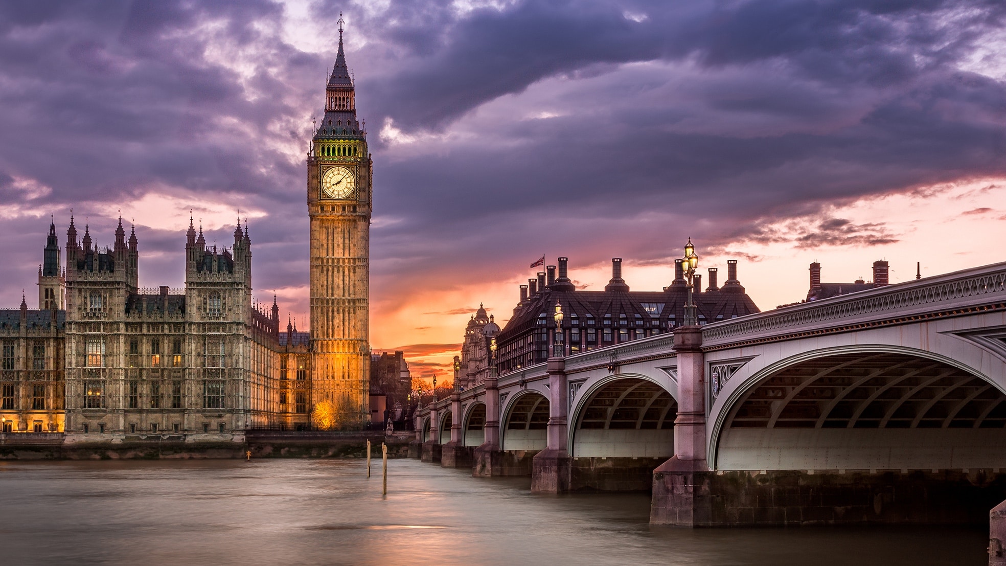 Wolken verzamelen zich boven de Big Ben. Afbeelding ter illustratie. Foto: ANP.