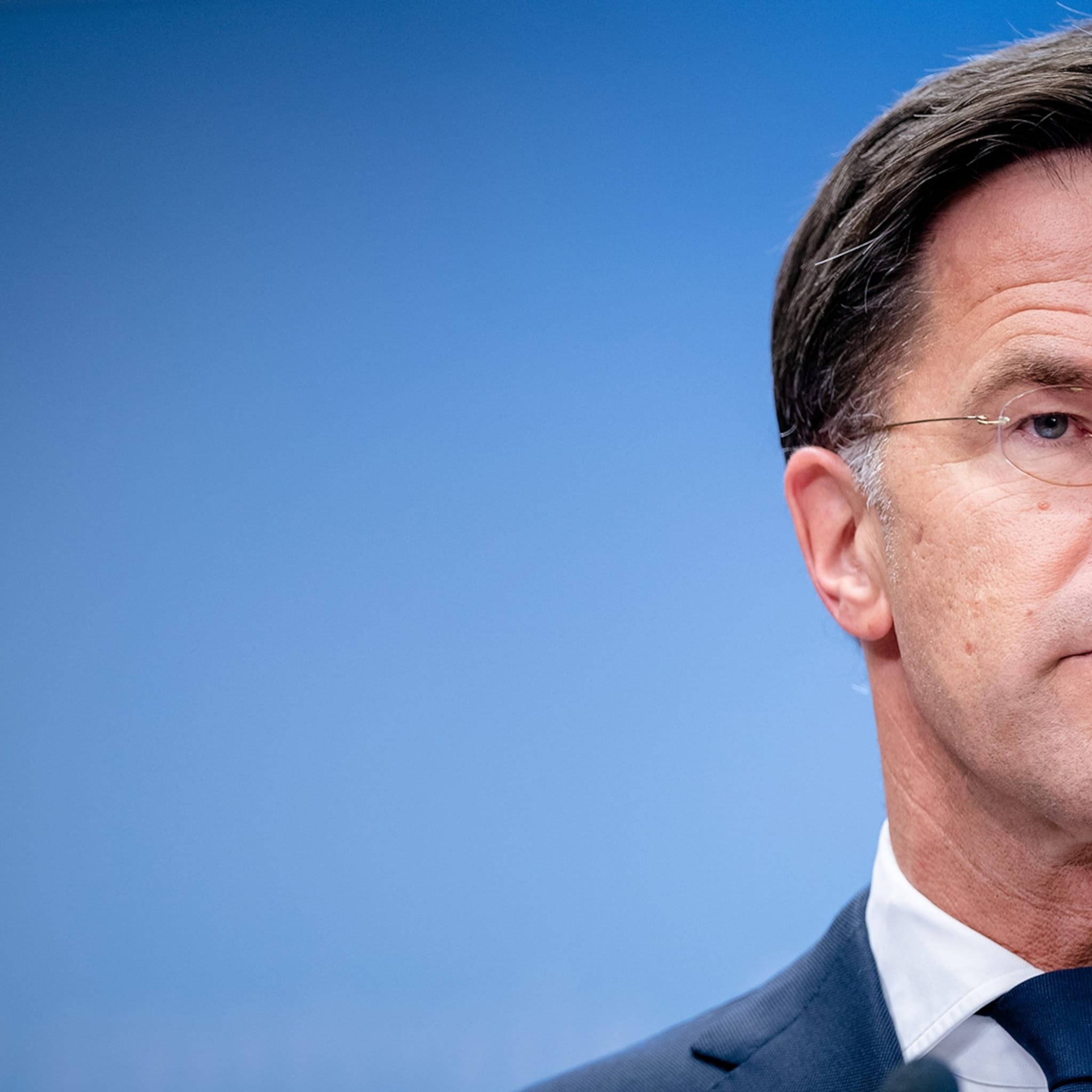 kabinet zint op nieuwe coronamaatregelen na spoedadvies omt 2 november persconferentie