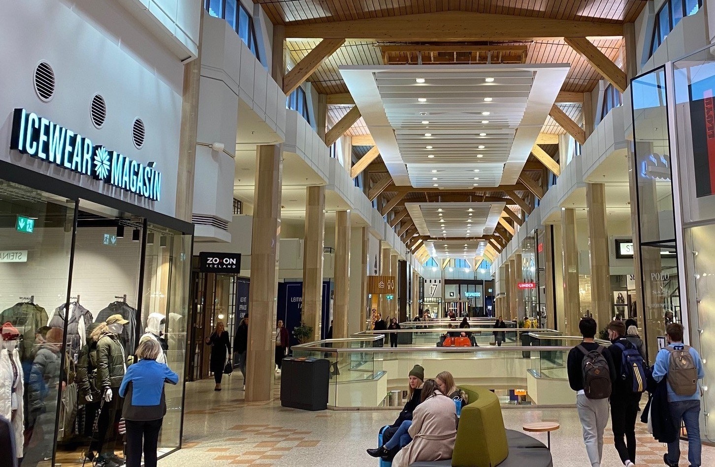 Winkelcentrum Kringlan in Reykjavik. Foto: Hans van Tellingen