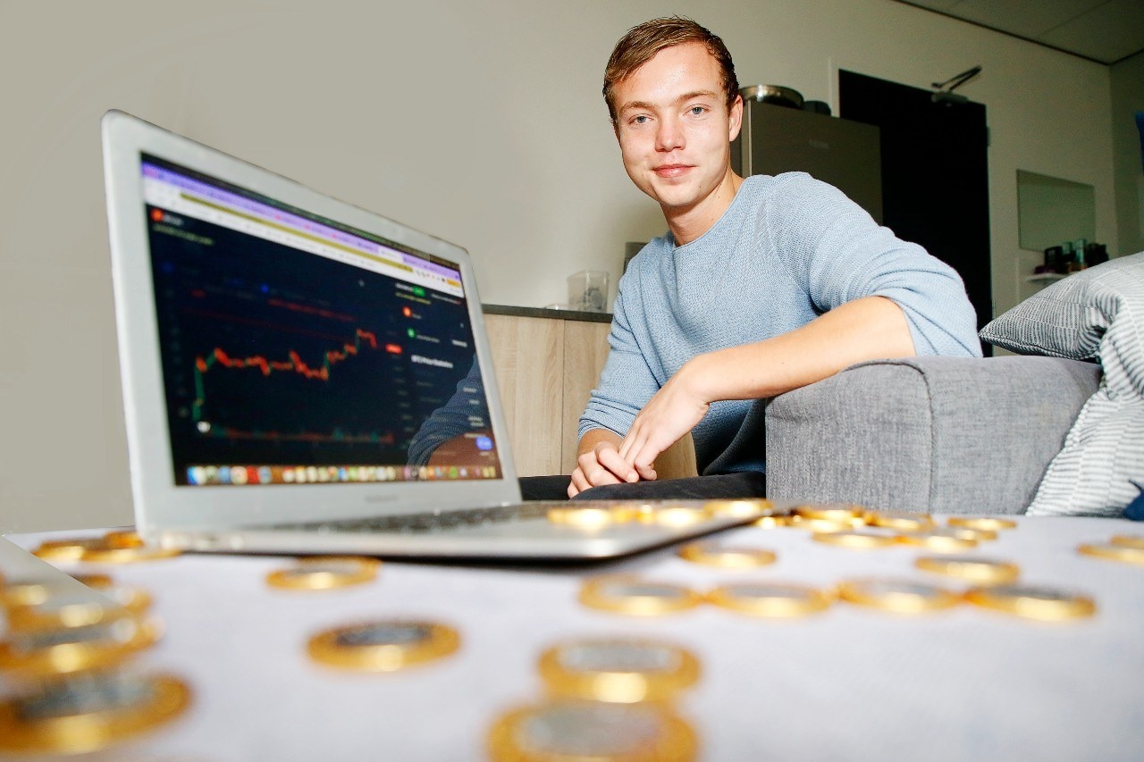 ,,Tokens kunnen ook worden gebruikt om het verdienmodel van bestaande bedrijven uit te breiden", stelt Devin Schoor. Foto's: Ruud Voest.