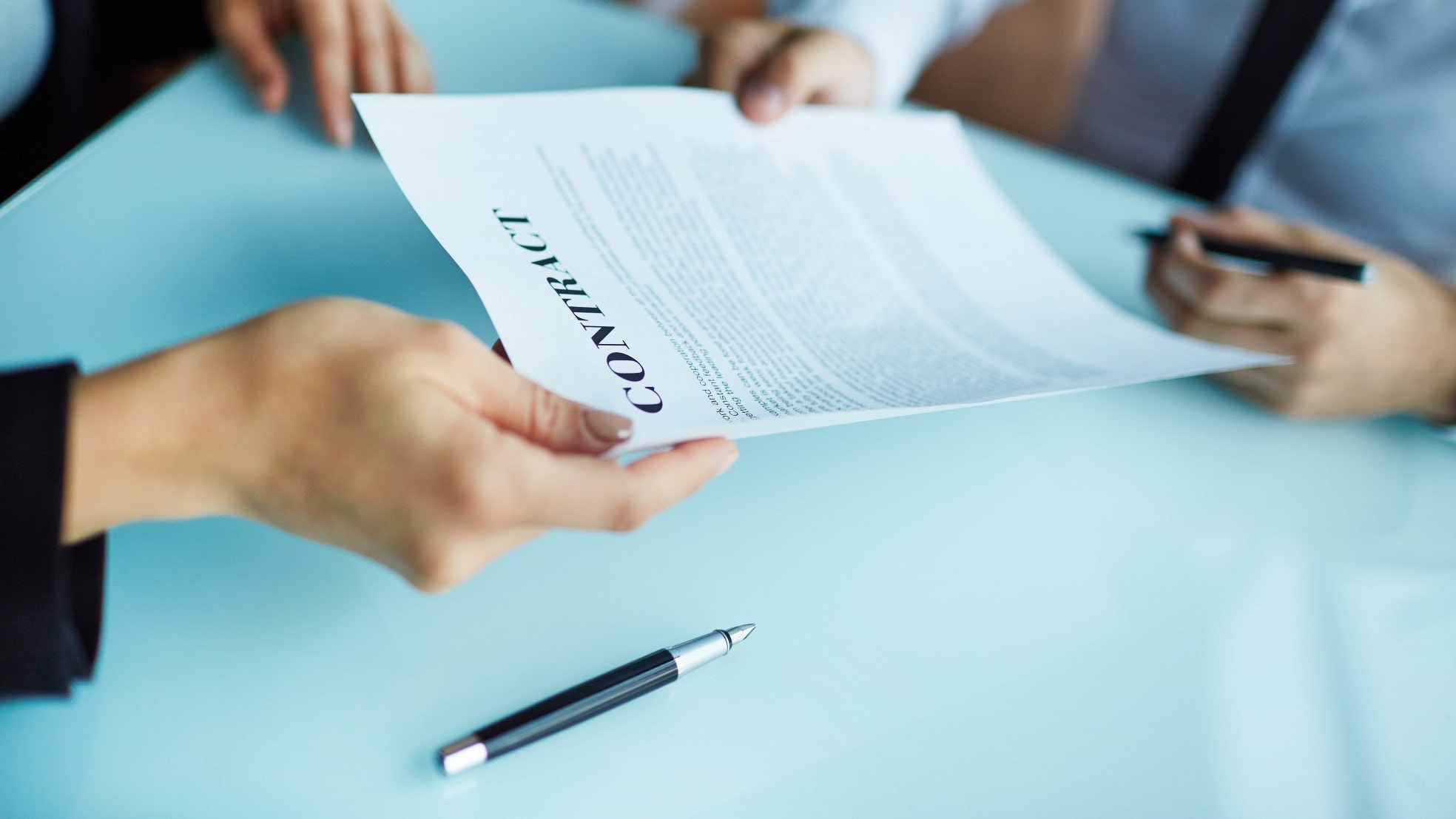 Vakbond CNV laat weten dat werknemers nu juist behoefte hebben aan zekerheid. Foto: Shutterstock