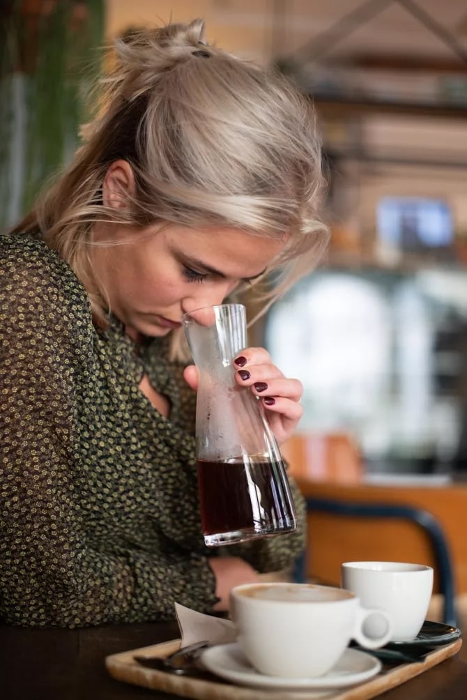 Sám Lasaroms houdt van een uitgesproken koffie. Hoe fruitiger hoe beter, wat haar betreft. Foto: Koffietje.nl