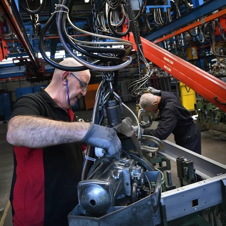 In de jaren zestig kwamen er mobiele houten opslagsystemen en in de jaren zeventig ook stalen. Foto: Marcel van den Bergh