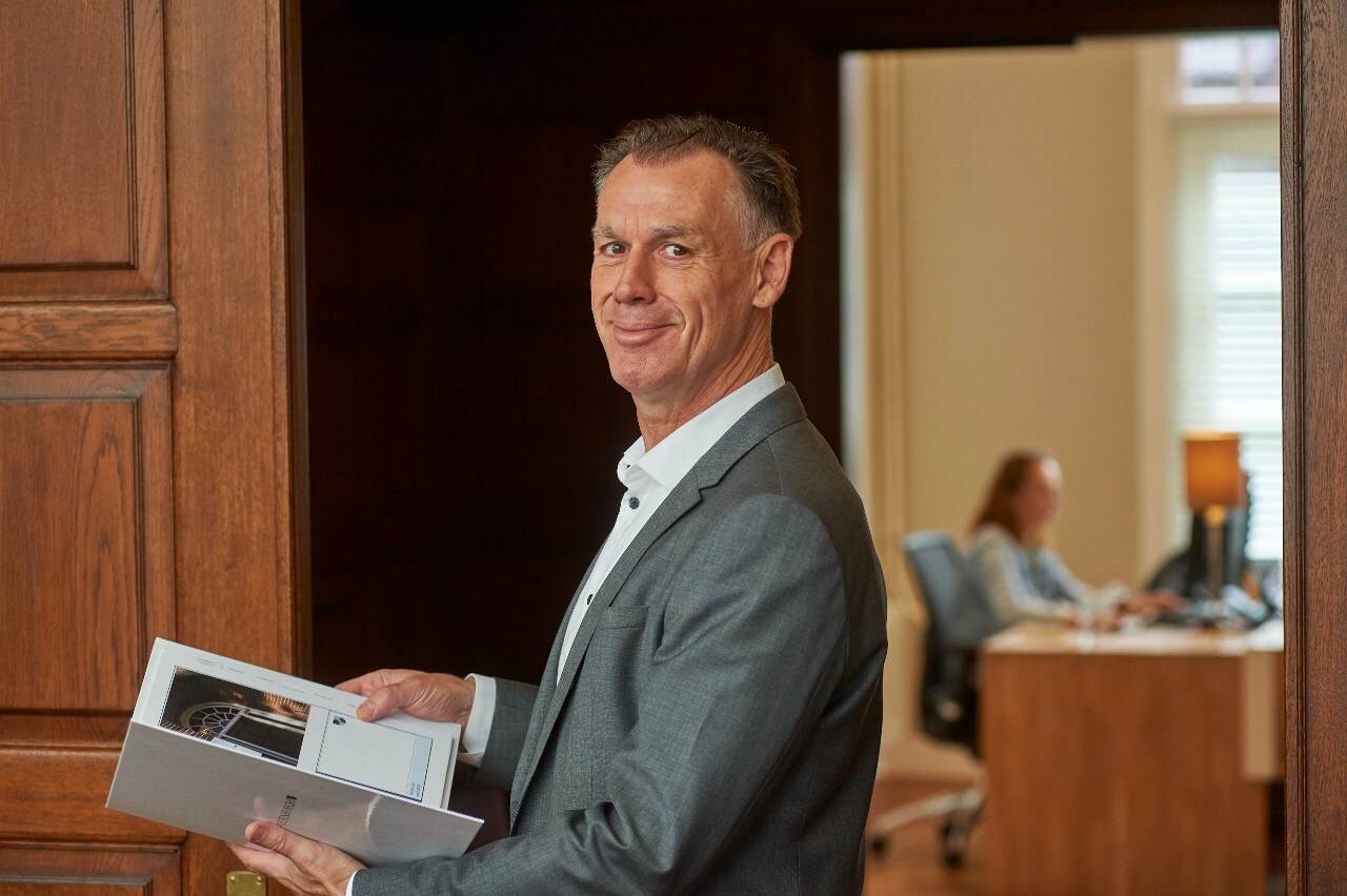Radboud Stolwijk, senior beleggingsadviseur bij Duisenburgh: ,,Altijd op zoek naar verbetering.” Foto: Van Assendelft