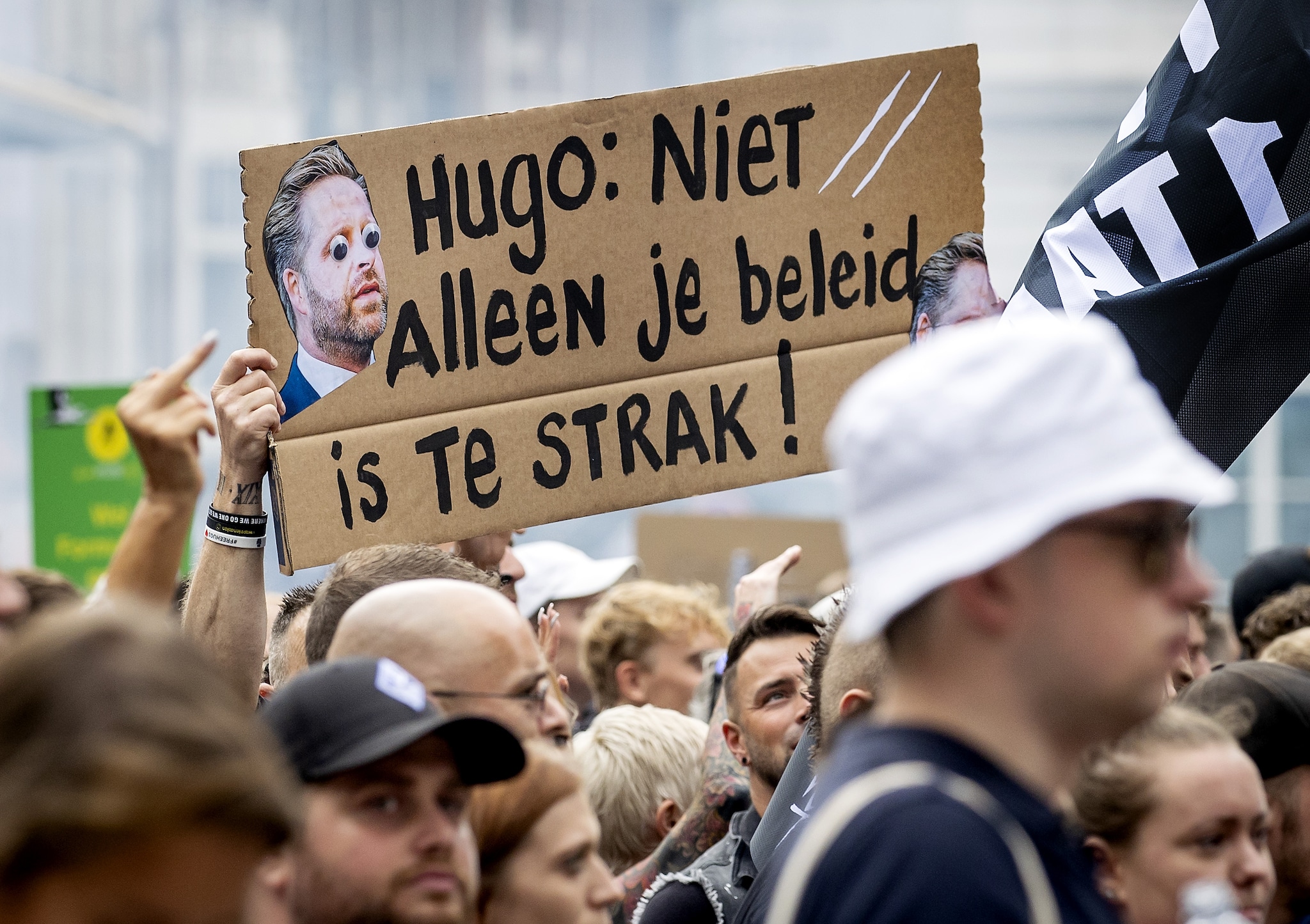 Op de demonstratie van Unmute Us kwamen meer dan 100.000 mensen af die graag weer uitgaan. Foto: Koen van Weel/AD