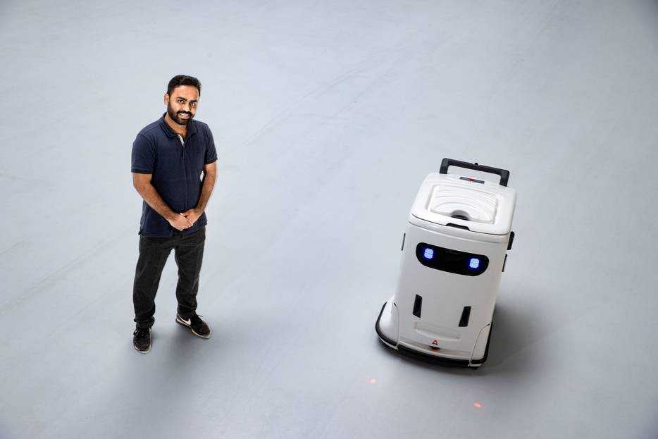 Getooid met de naam BiXi, niet te groot en met twee ogen: Sarthak Yadav wil een schoonmaakrobot die zich als vriend presenteert. Foto: AD-Rene Manders/DCI Media.