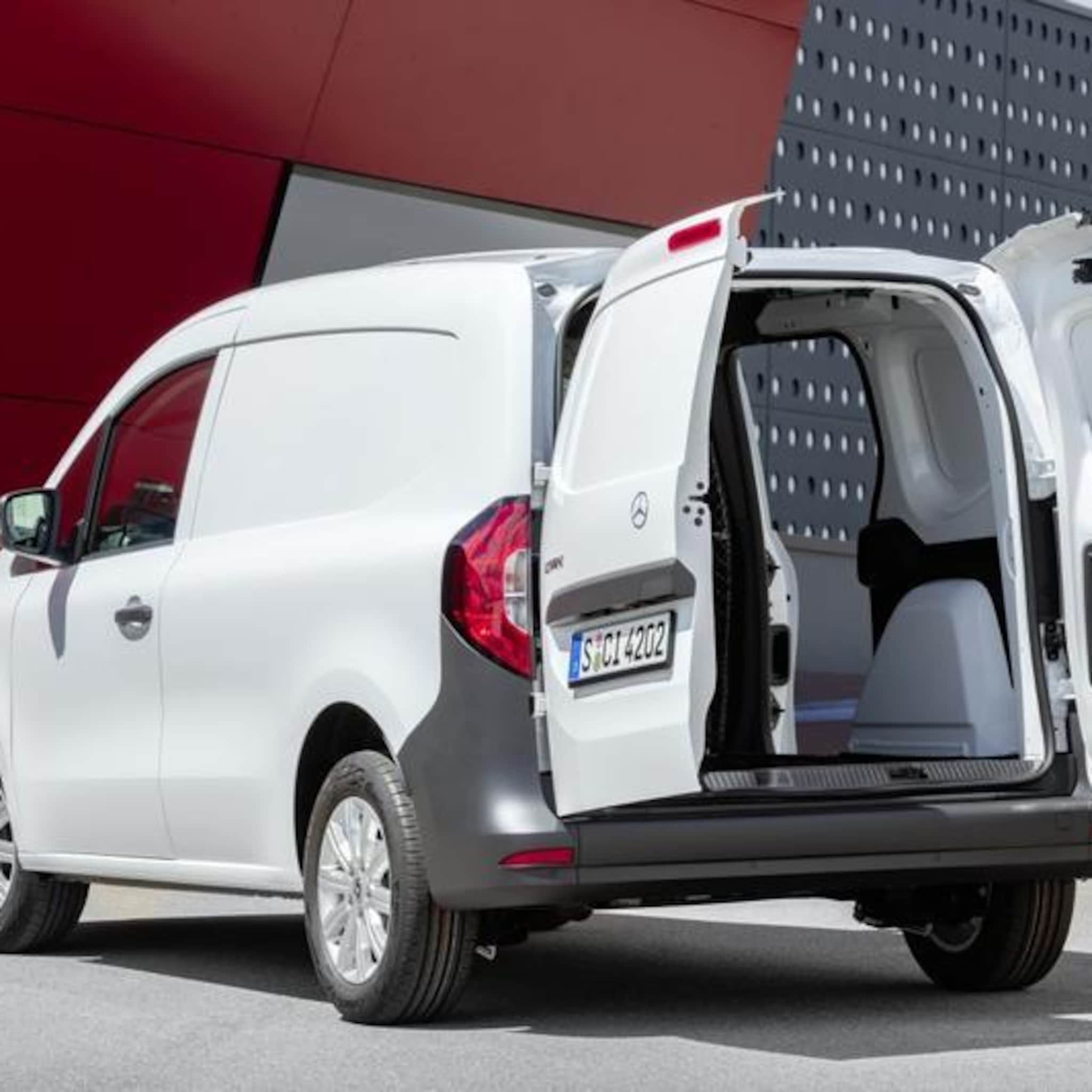 tweede generatie van zijn kleinste bedrijfswagen de mercedes benz citan