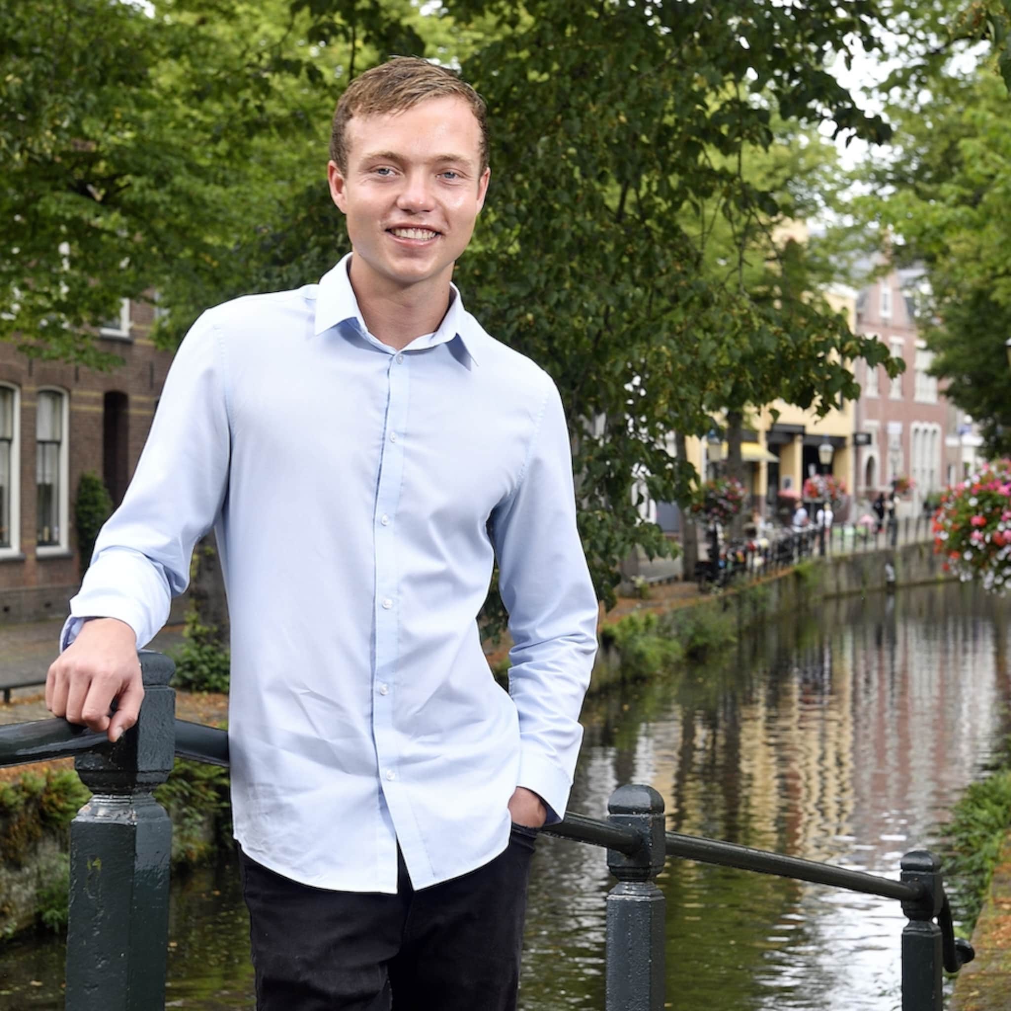 devin maakt mensen wegwijs in wereld van cryptomunten niet te veel beloven dat vind ik onethisch