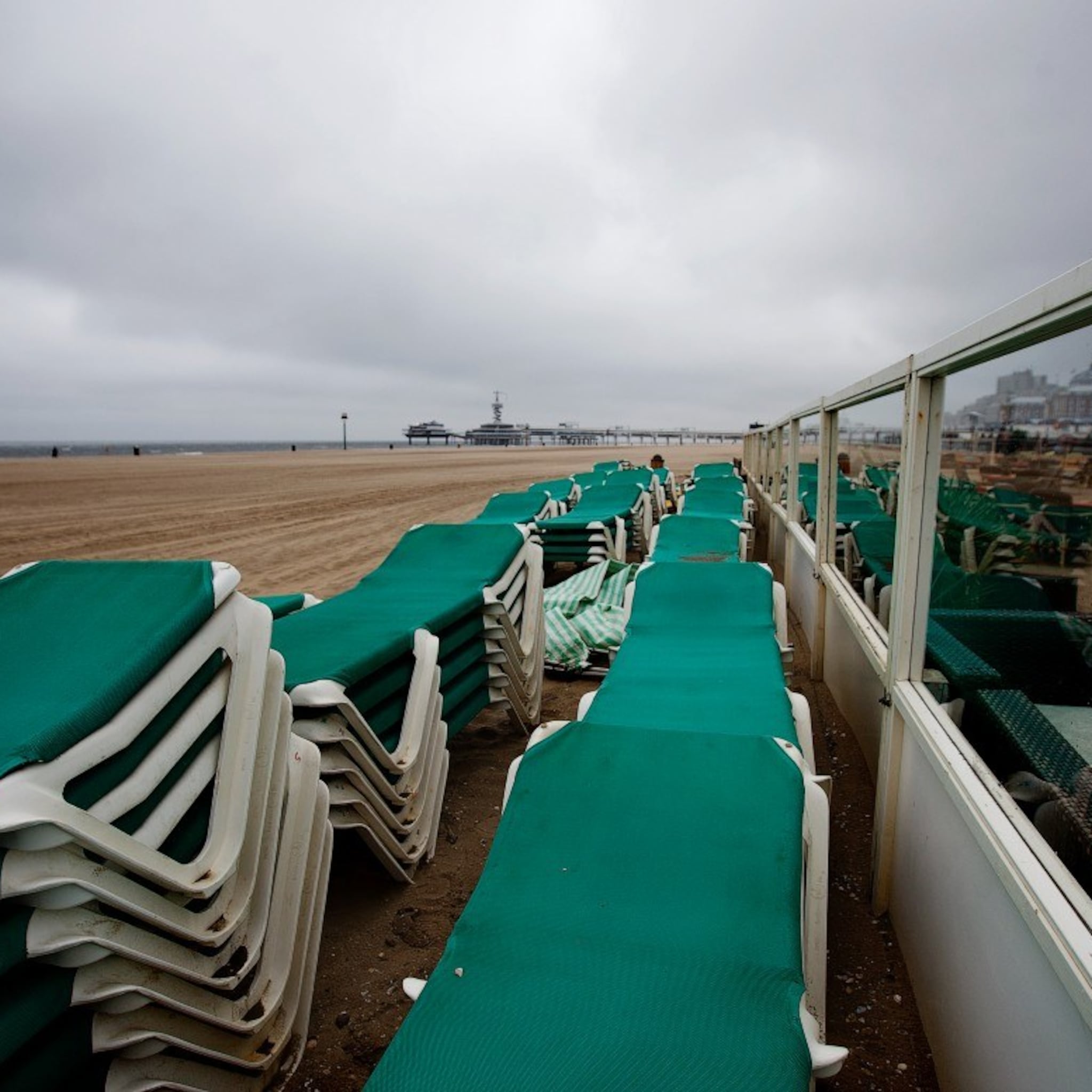 historisch slechte zomer voor strandpaviljoenhouders